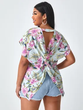 Floral Twist Short Sleeve Round Neck Regular Plus Size Blouse