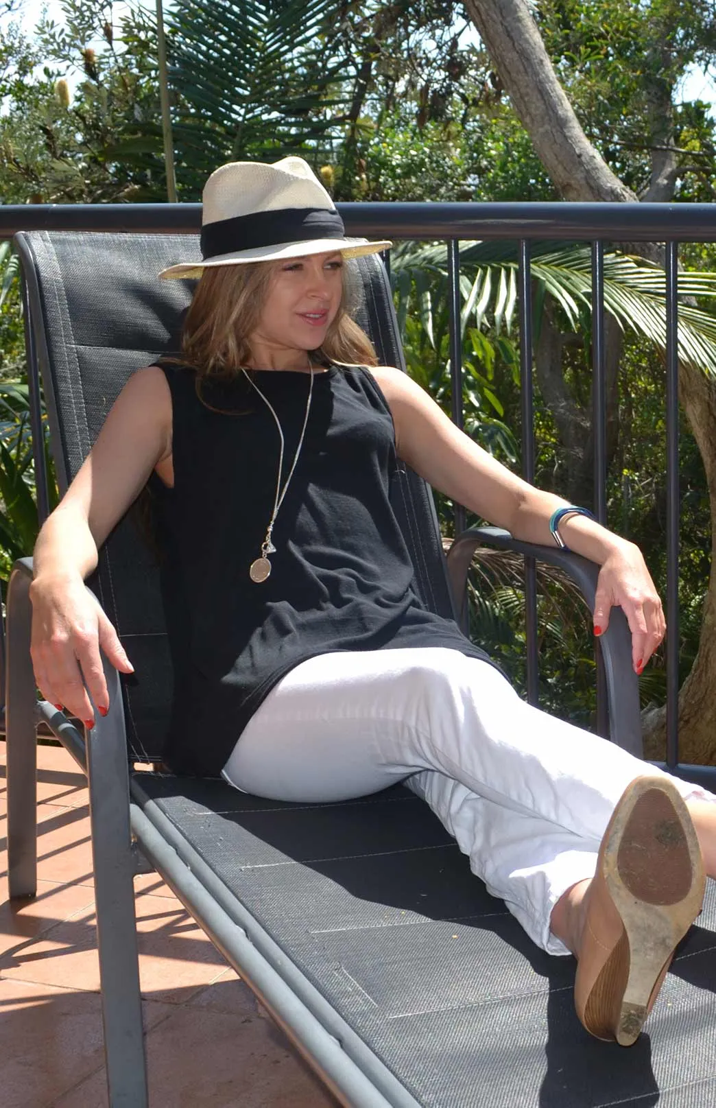 Flutter Top - Sleeveless