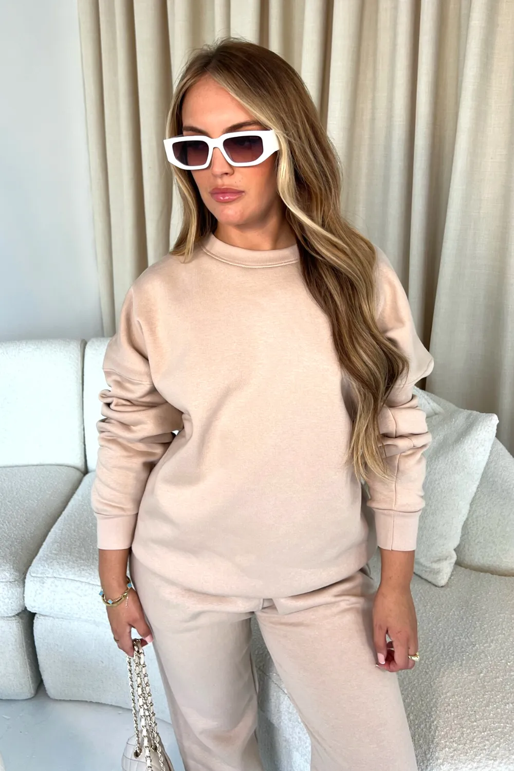 Glamify basics stone sweatshirt
