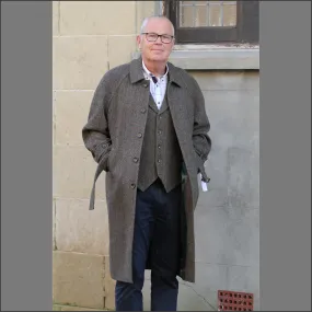 Harris Tweed Brown Herringbone Raglan Overcoat==