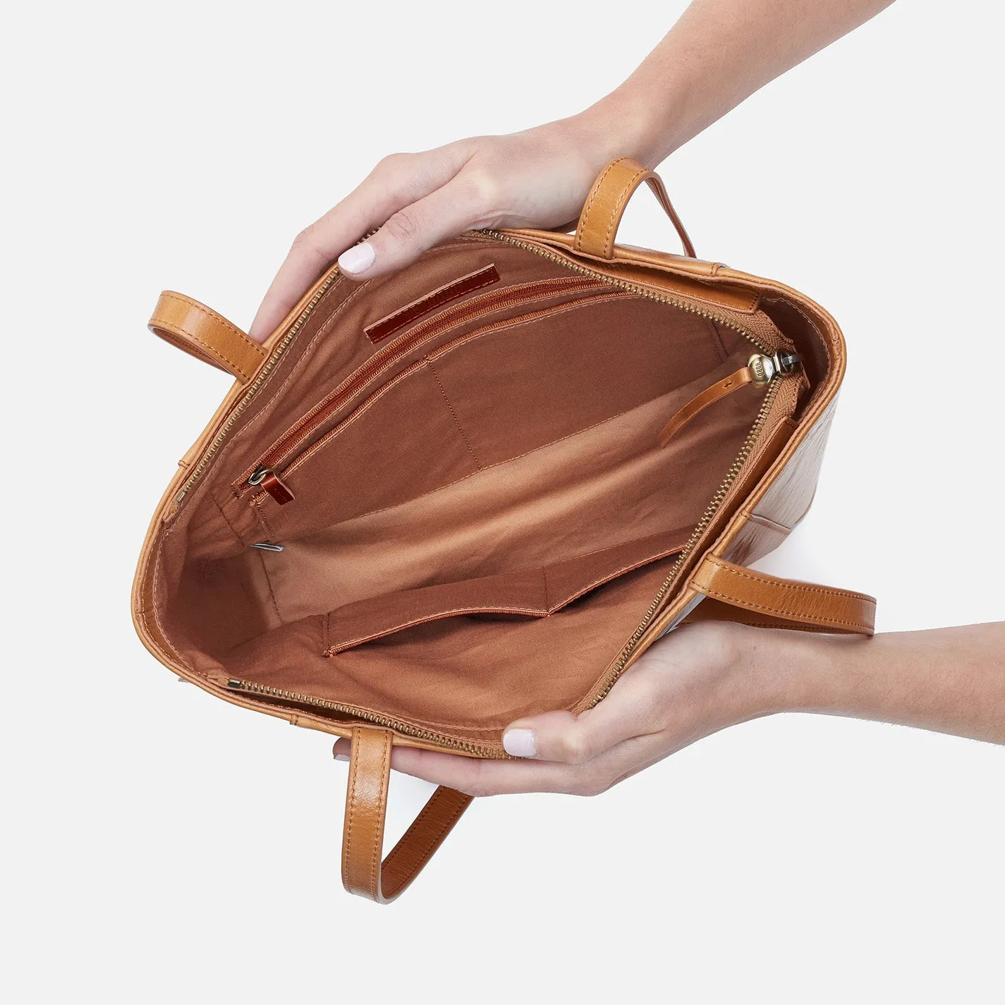 Haven Tote in Polished Leather - Natural