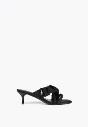 Heeled sandals with gathering
