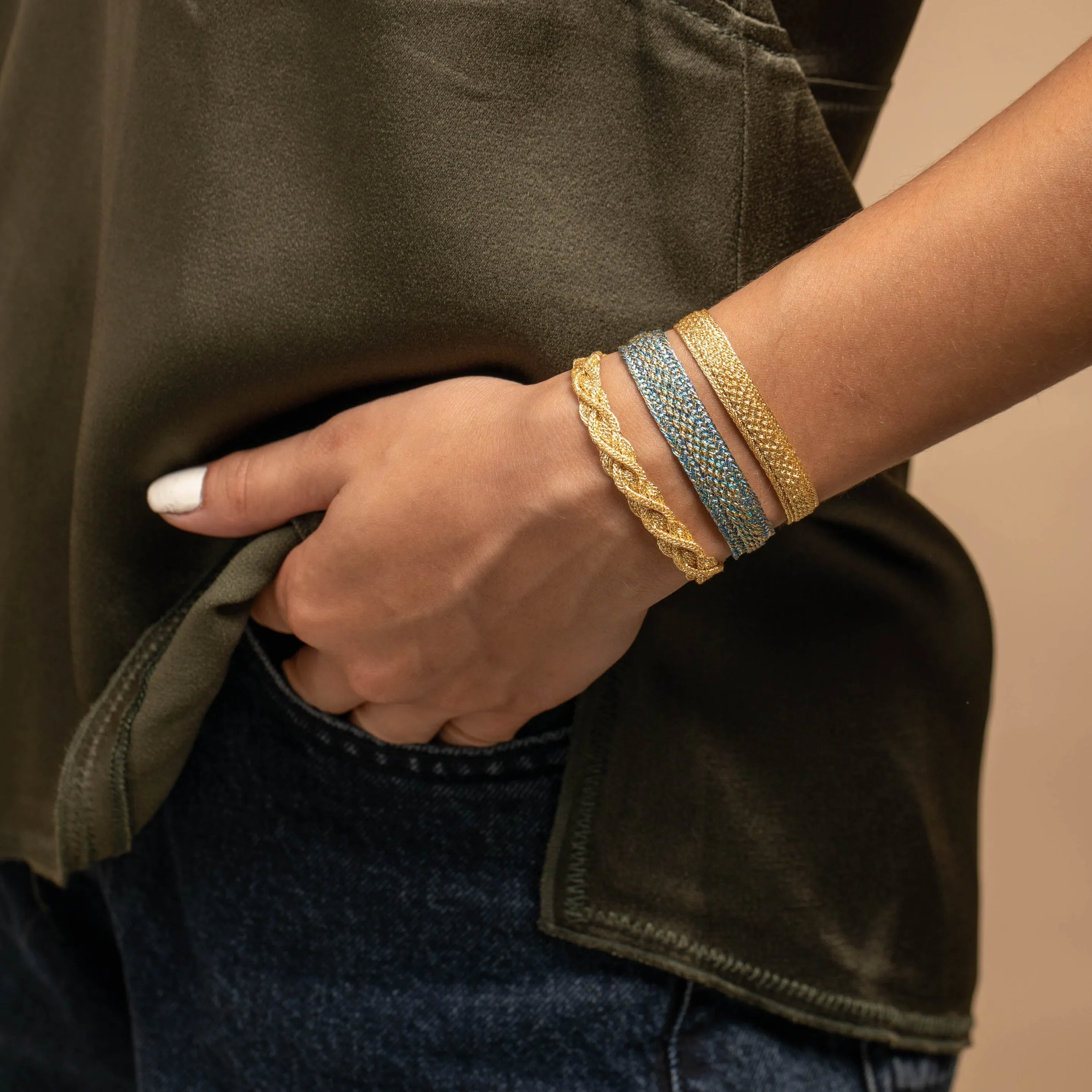 Izy n°1 bracelet in Gold Denim