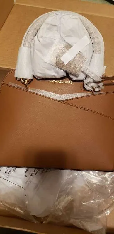 Jet Set Travel Medium Saffiano Leather Dome Satchel