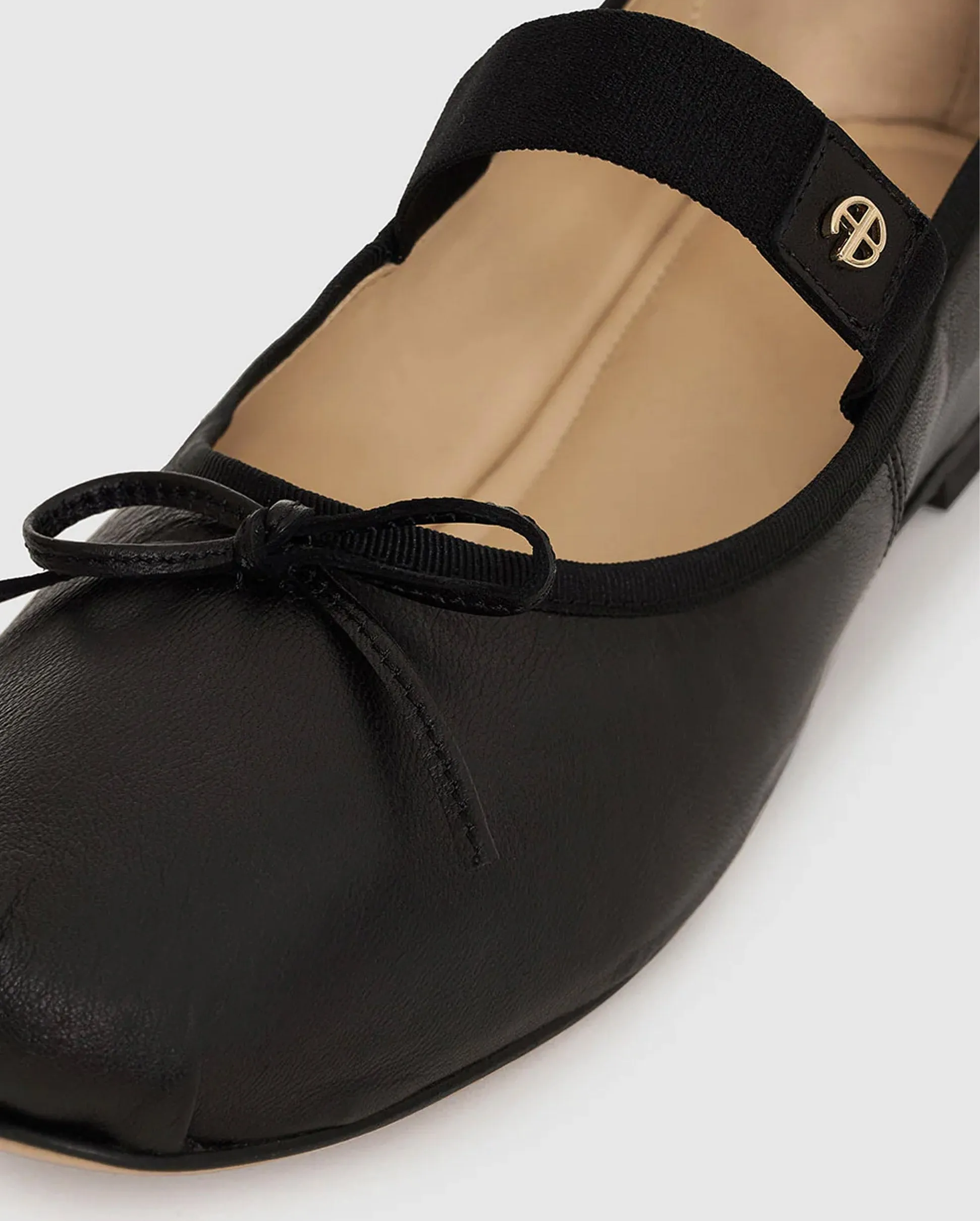 JOLIE FLATS / BLACK