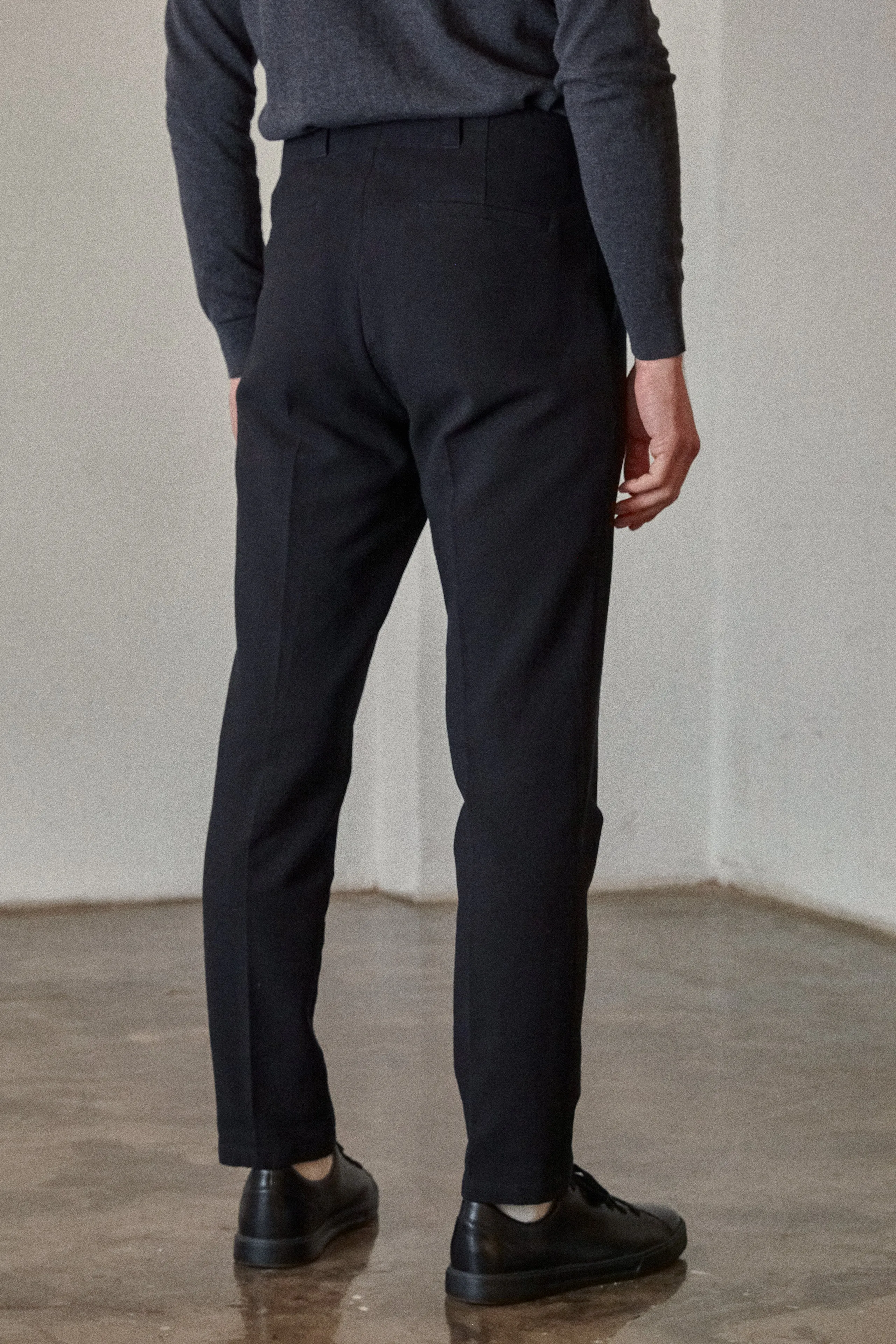 JOSTHA trousers eco structured black