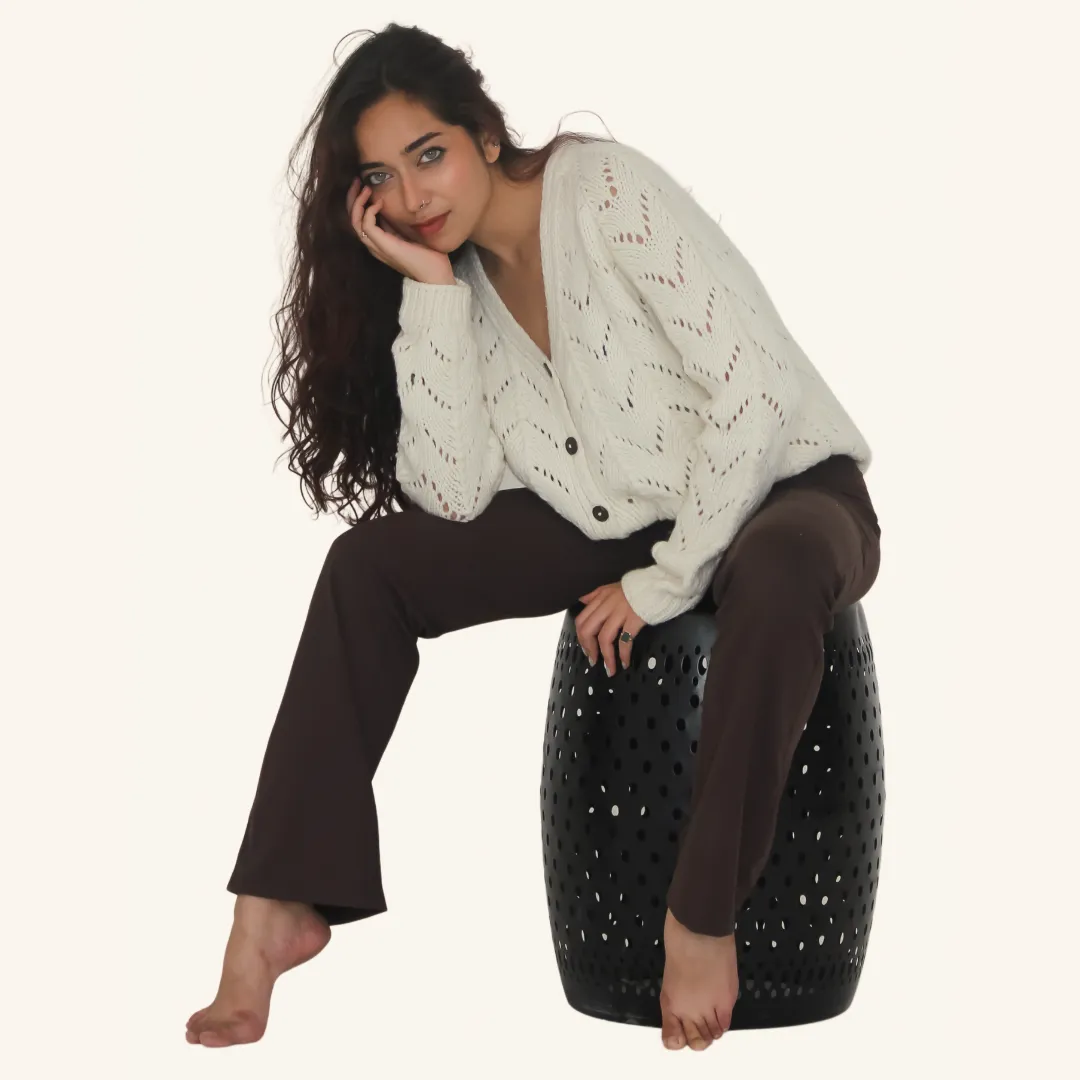 Kaze Woolen Cardigan – Light, Breezy Elegance in Handknitted Wool