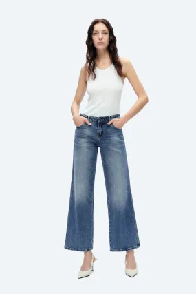 Kristy Mid Rise Relaxed Straight Jean