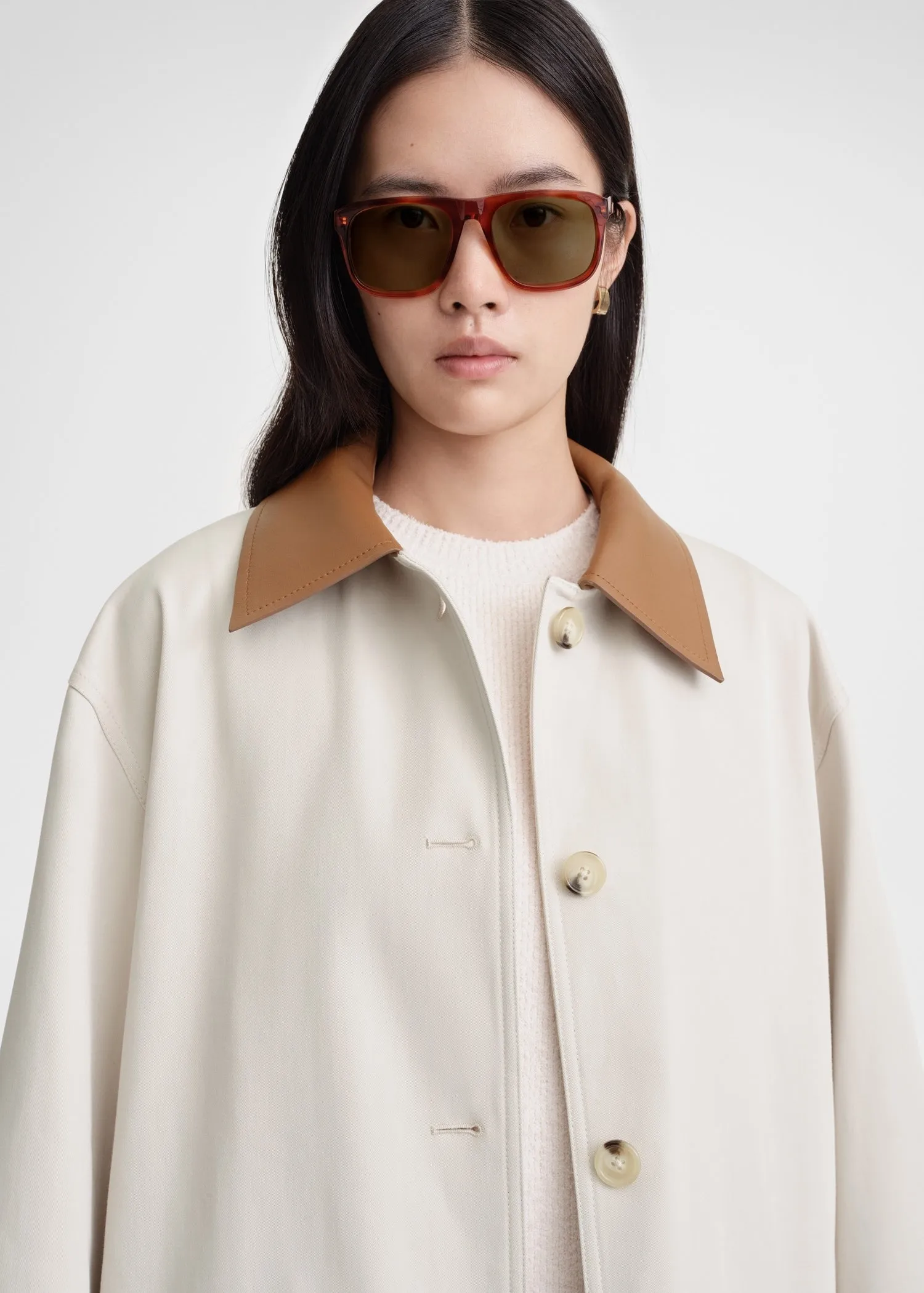 Leather-collar cotton barn jacket pebble