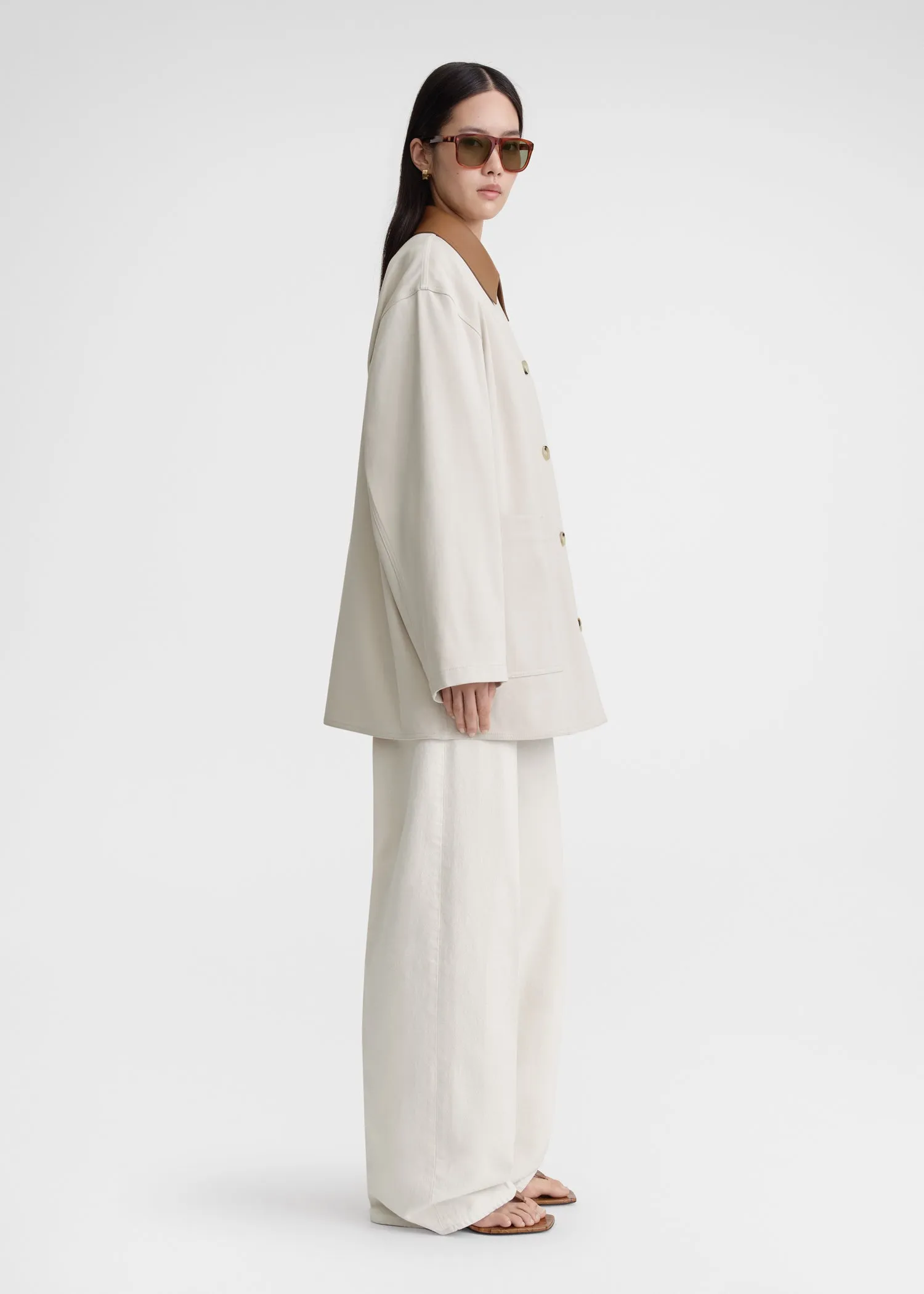 Leather-collar cotton barn jacket pebble