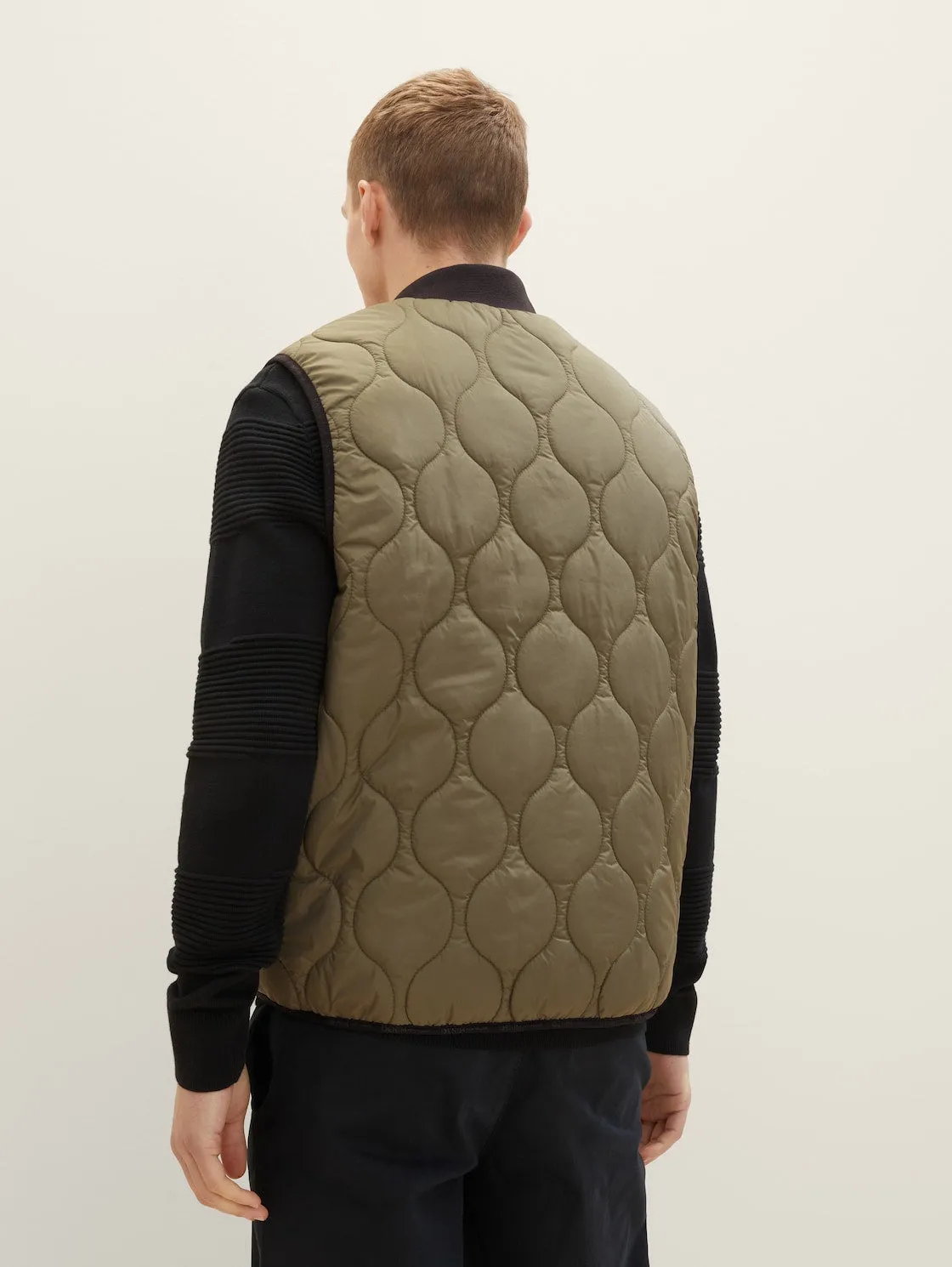 LIGHT WEIGHT VEST