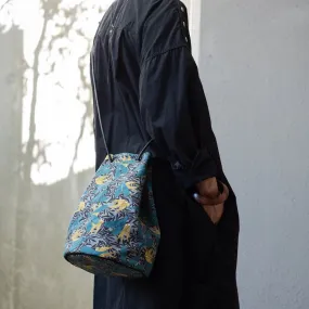Linen bucket bag 'Swift Swallow'