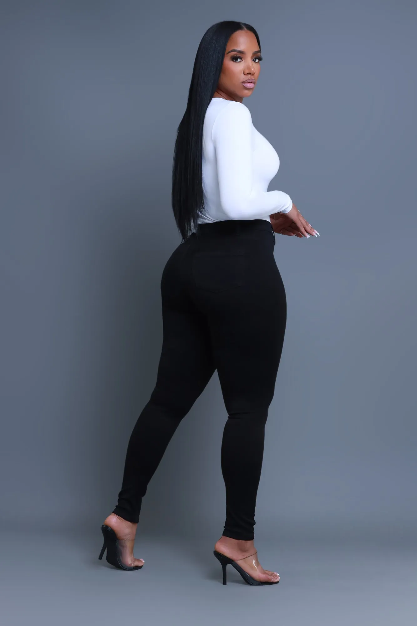 Look Back Butt Lifting High Rise Jeans - Black
