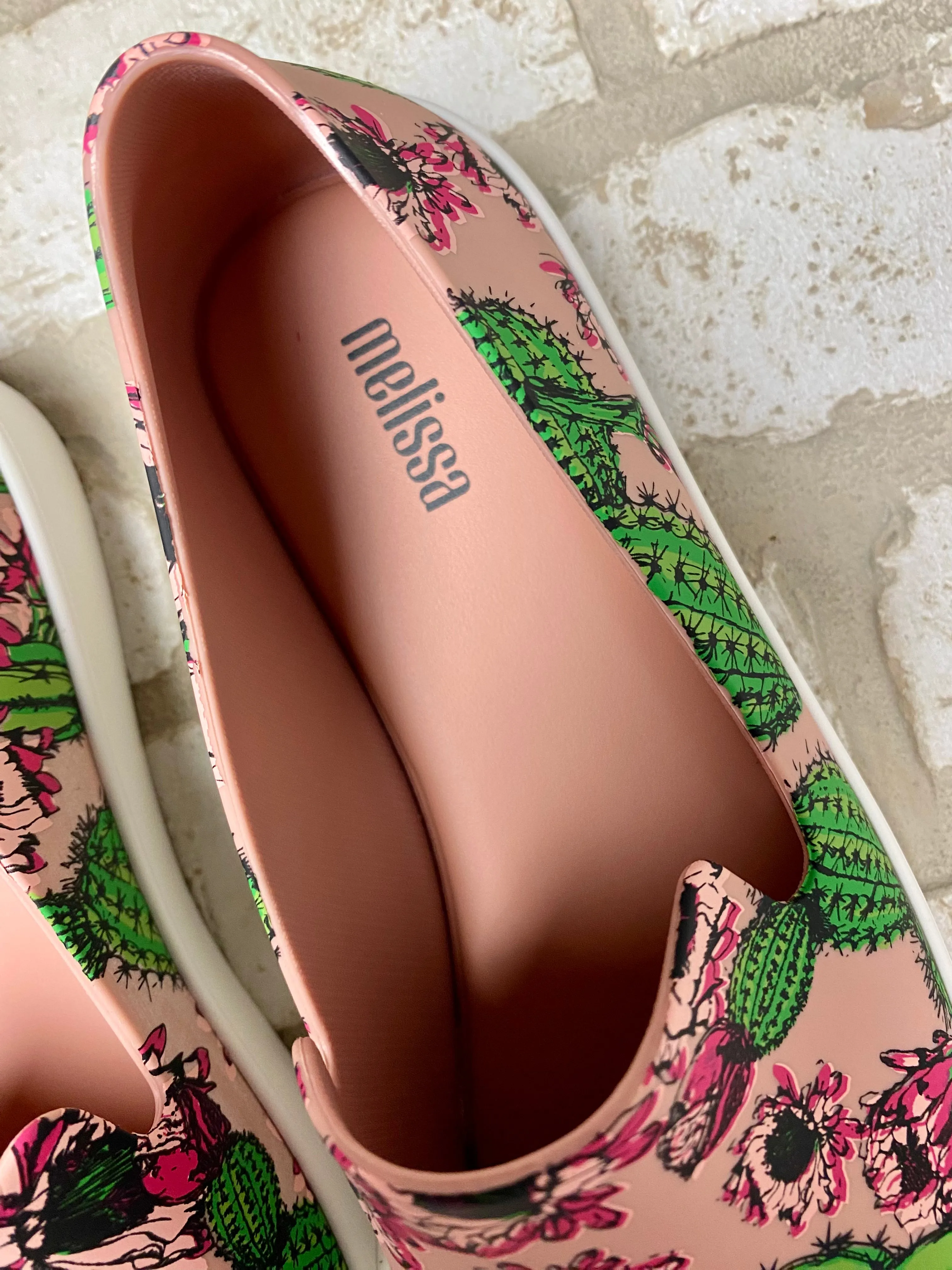 Melissa Ground III Cactus NEW!- (Size 6)