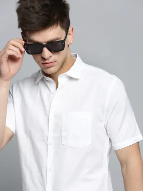 Men White Solid Casual Shirt