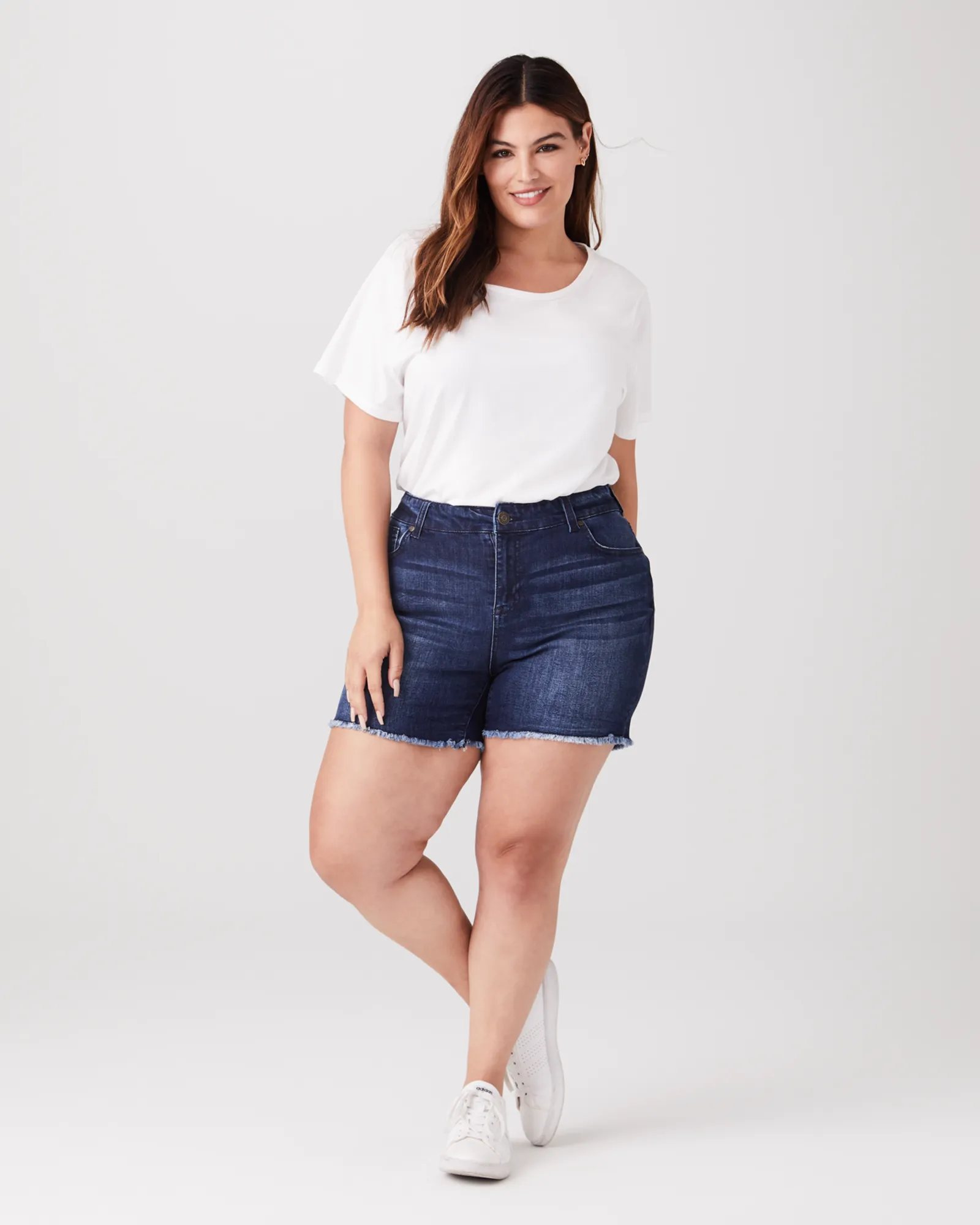 Merida Fray Hem Stretchy Denim Short | Medium Wash