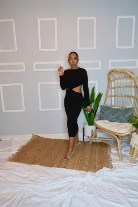 Mindy Long Sleeve Midi Dress-Black