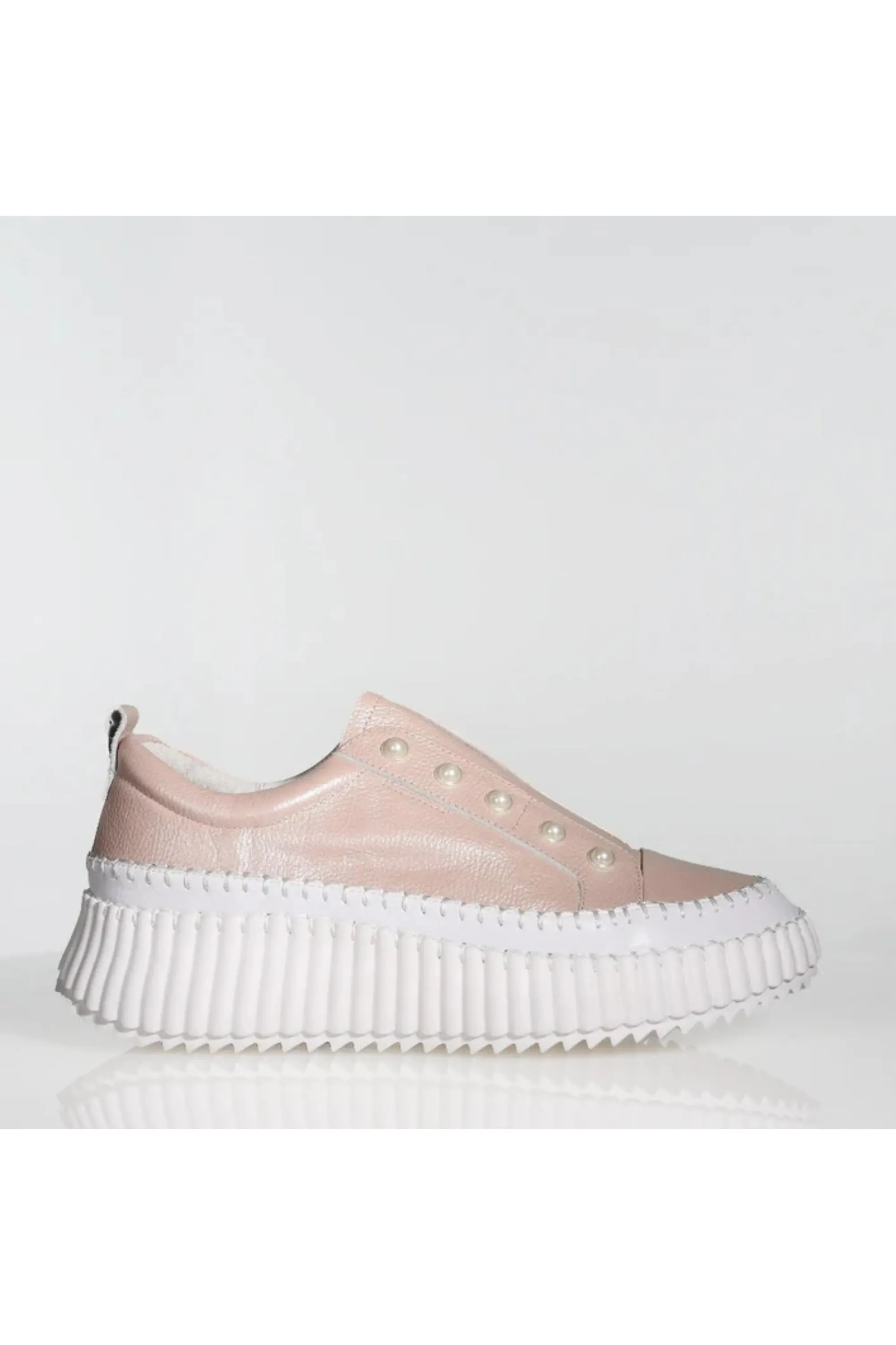 Minx - 868-10 Pearlzie Slip Ons