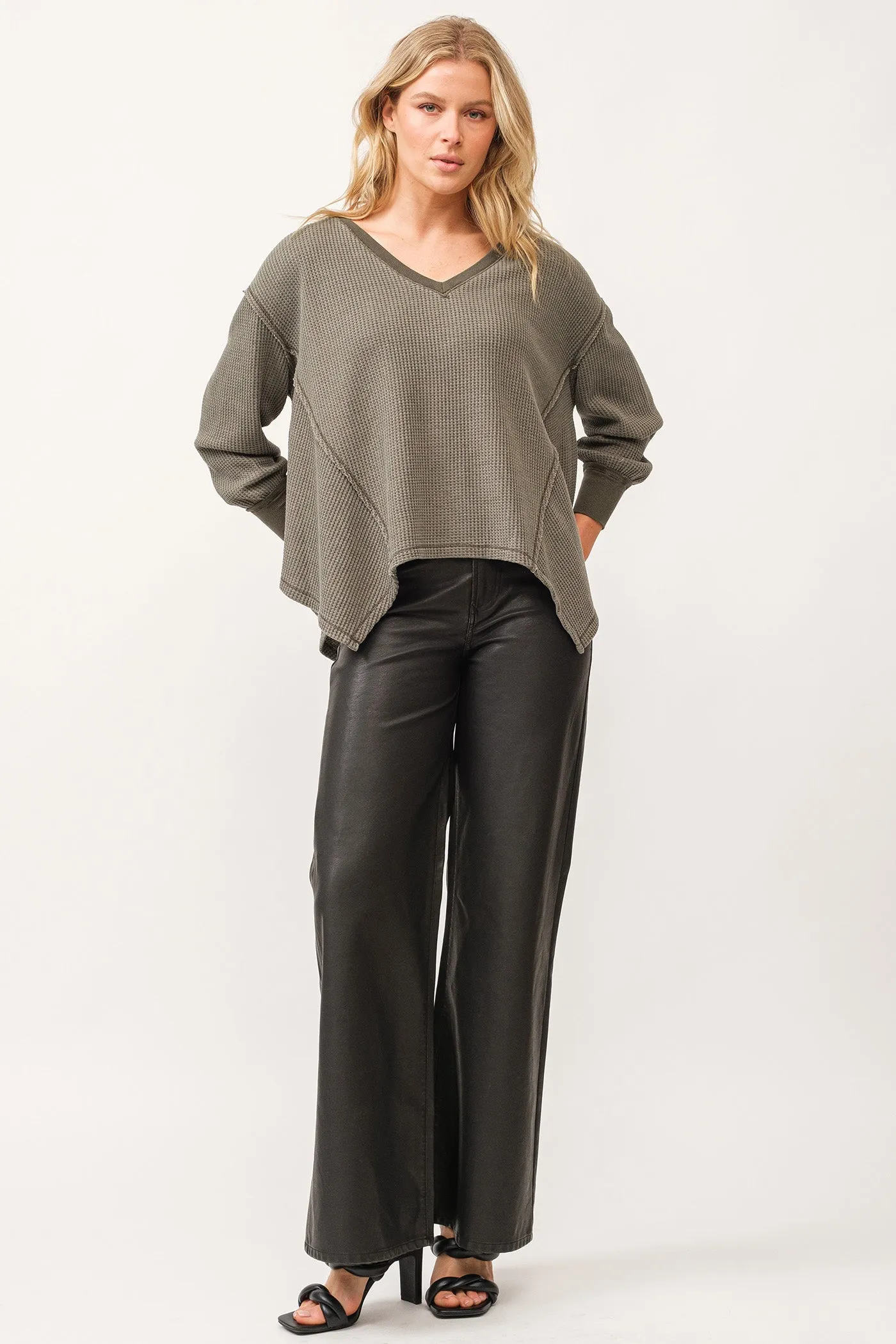 MIRA V-NECK OVERSIZED LONG SLEEVE TOP DARK OLIVE