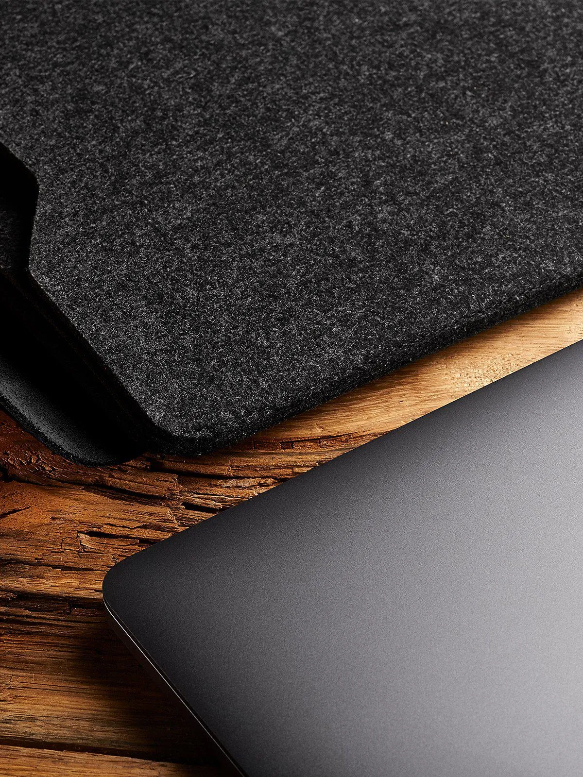 Mujjo Laptop Sleeve for Macbook 13 Inch Pro & Air Black