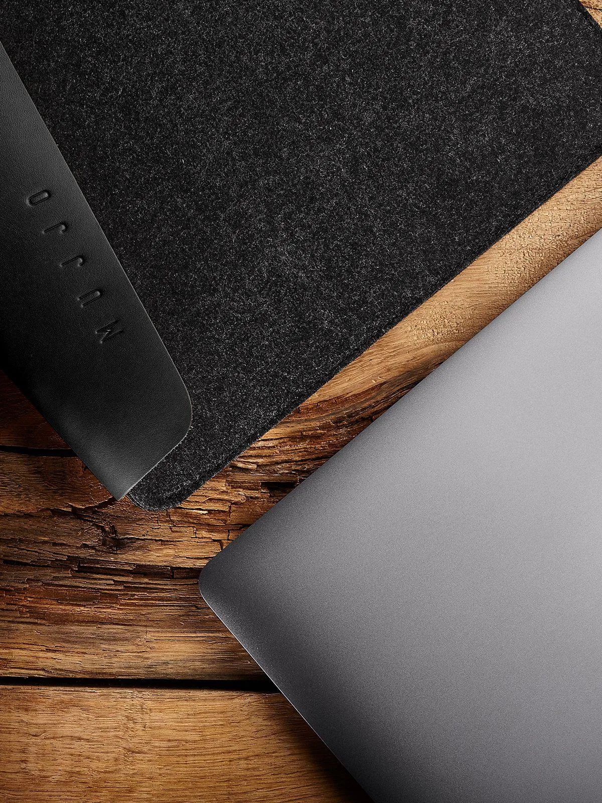 Mujjo Laptop Sleeve for Macbook 13 Inch Pro & Air Black