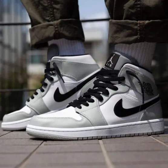 Nike Air Jordan 1 Mid Light Smoke Grey