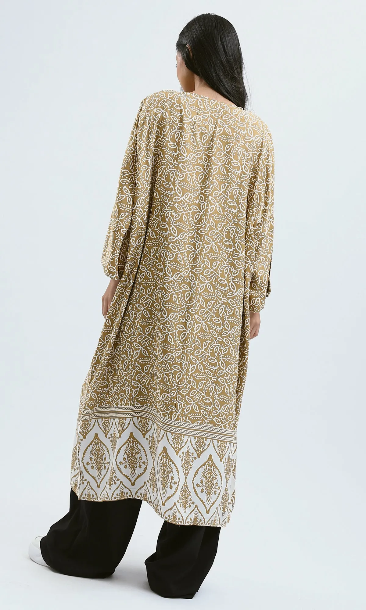 O190346 Dark Camel & White Lightweight Slip-On Cardigan