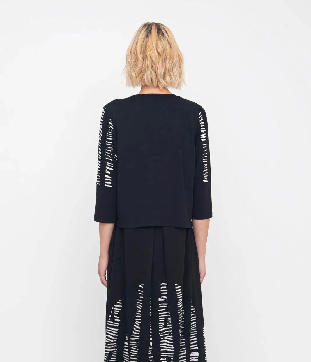 Ozai N Ku Bliss Crop Cardigan, Black