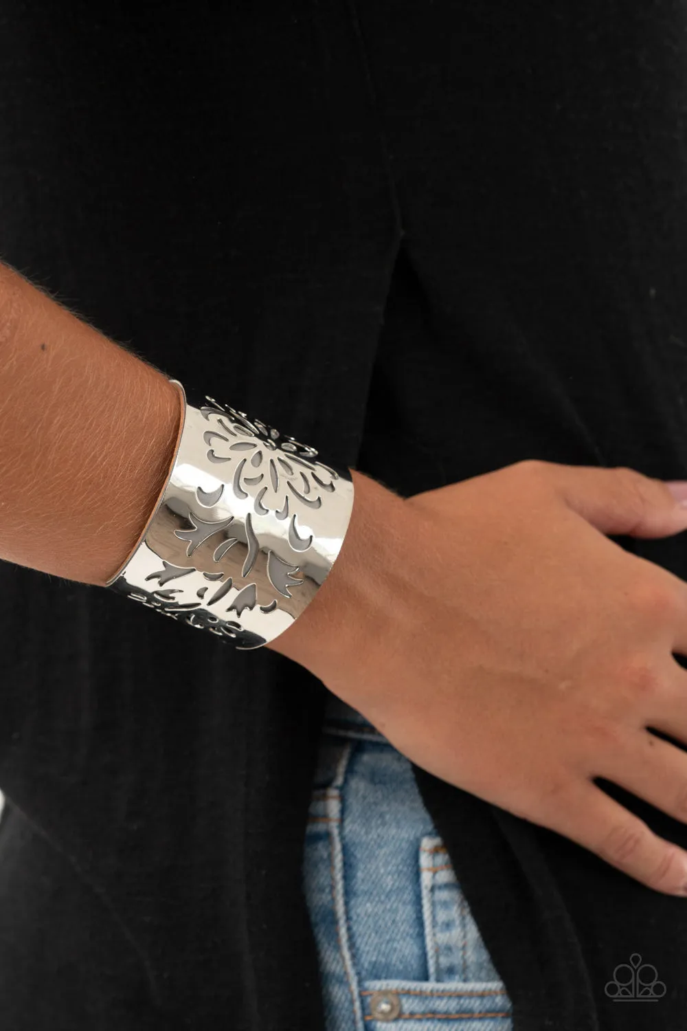 Paparazzi Get Your Bloom On - Silver Leather Bracelet