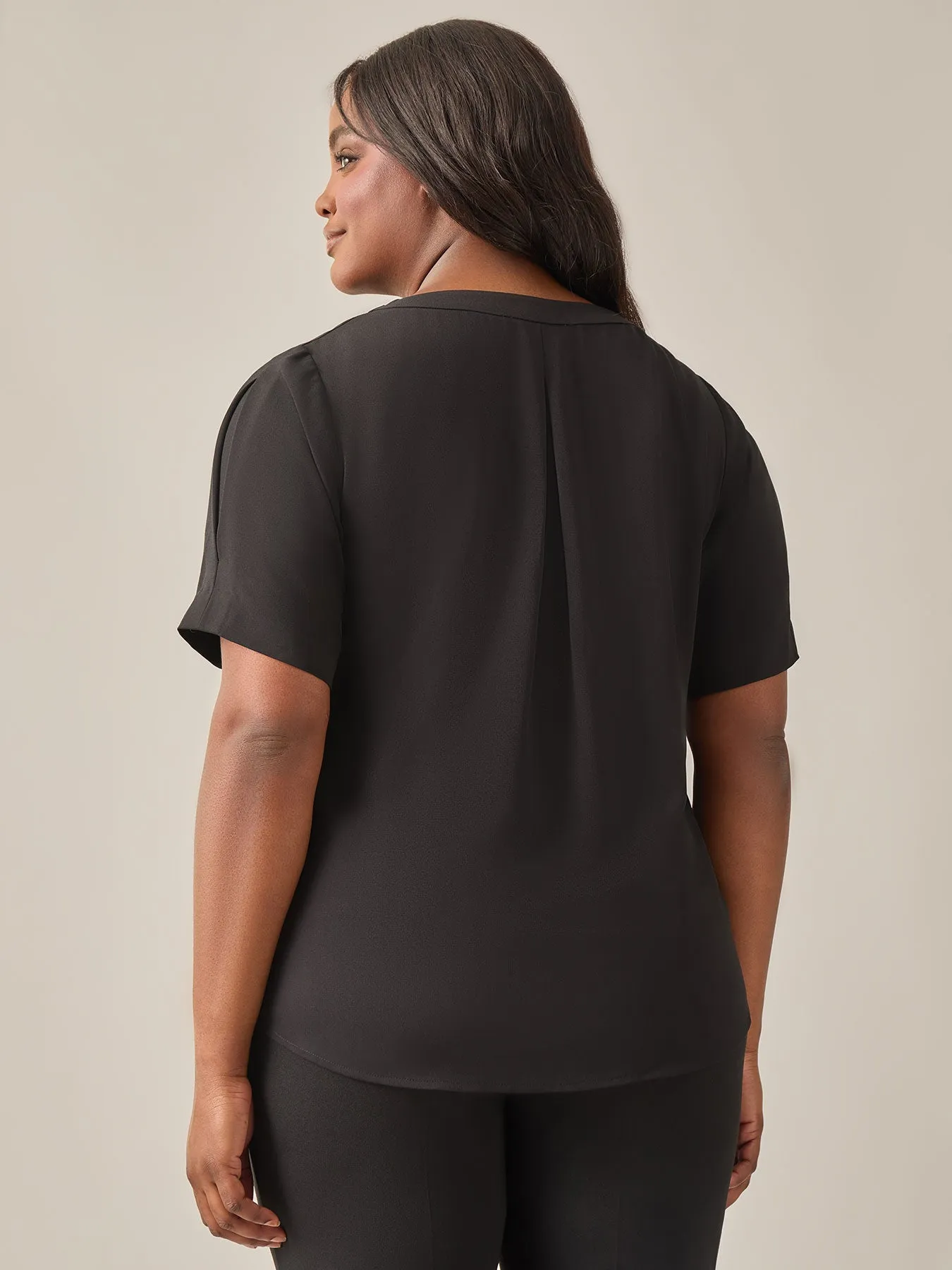 Plus Size Everyday V-Neck Blouse, Black