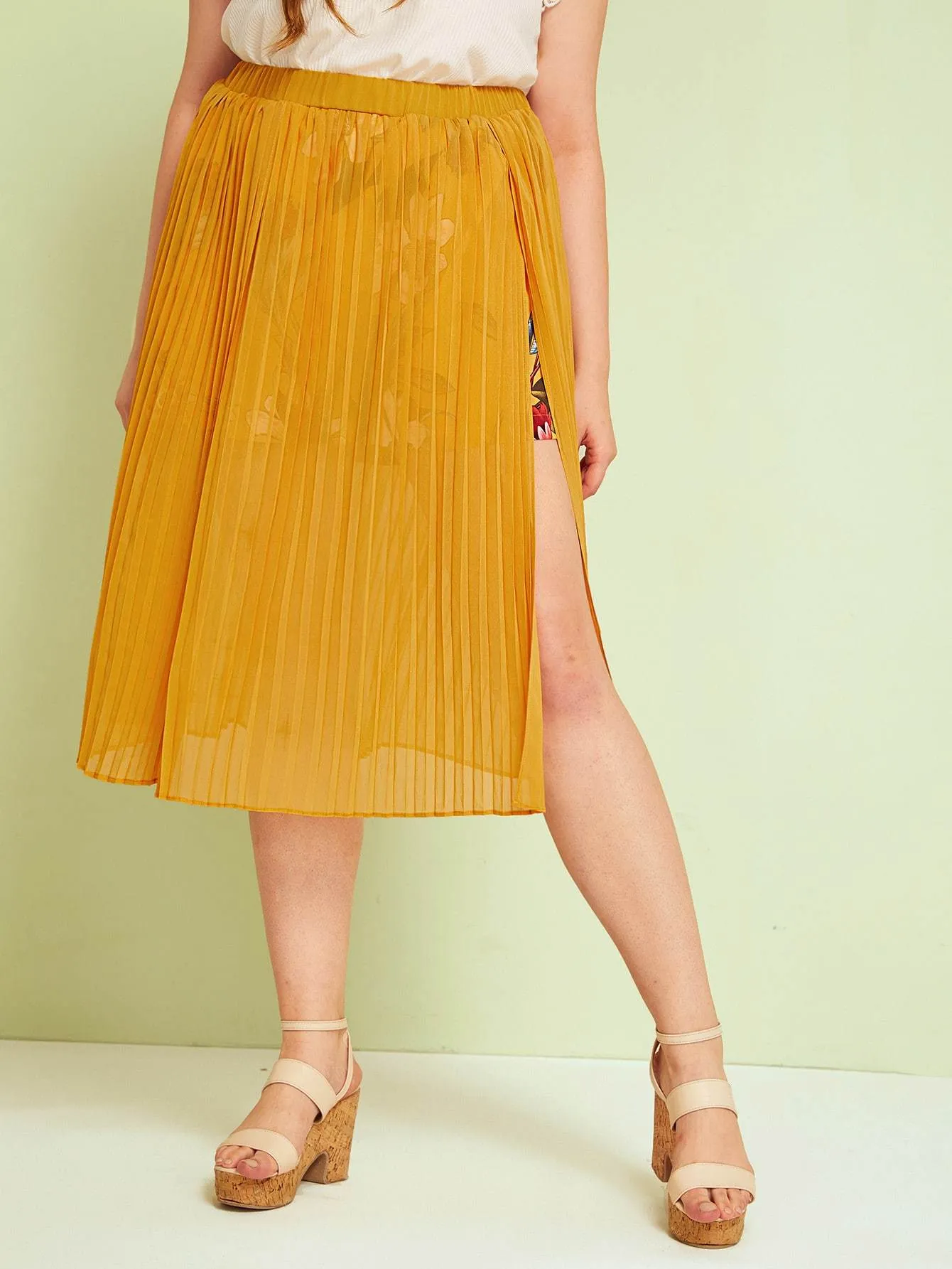 Plus Split High Pleated Skirt