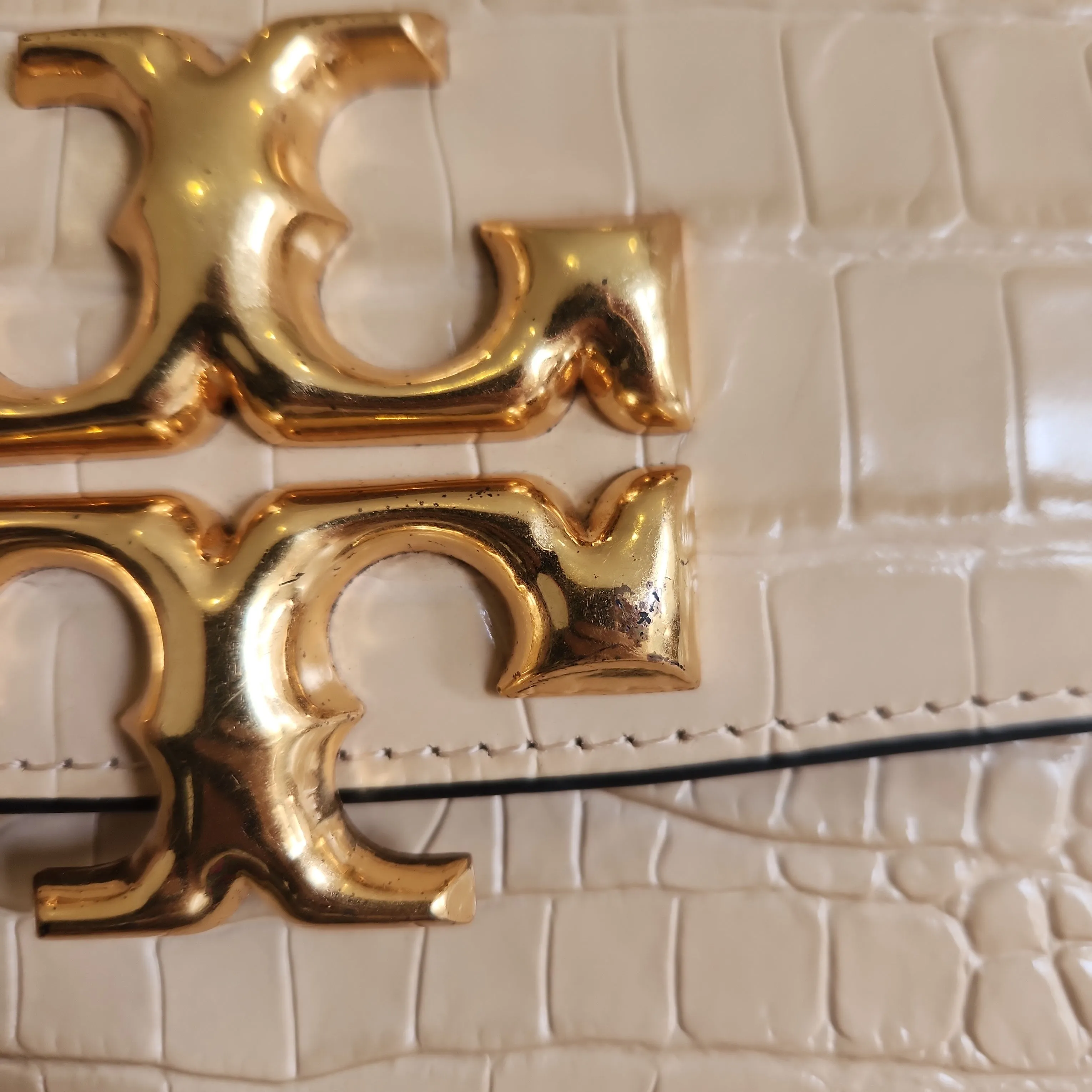 Pre-Loved Treasures - Tory Burch Eleanor Embossed Convertible Shoulder Bag
