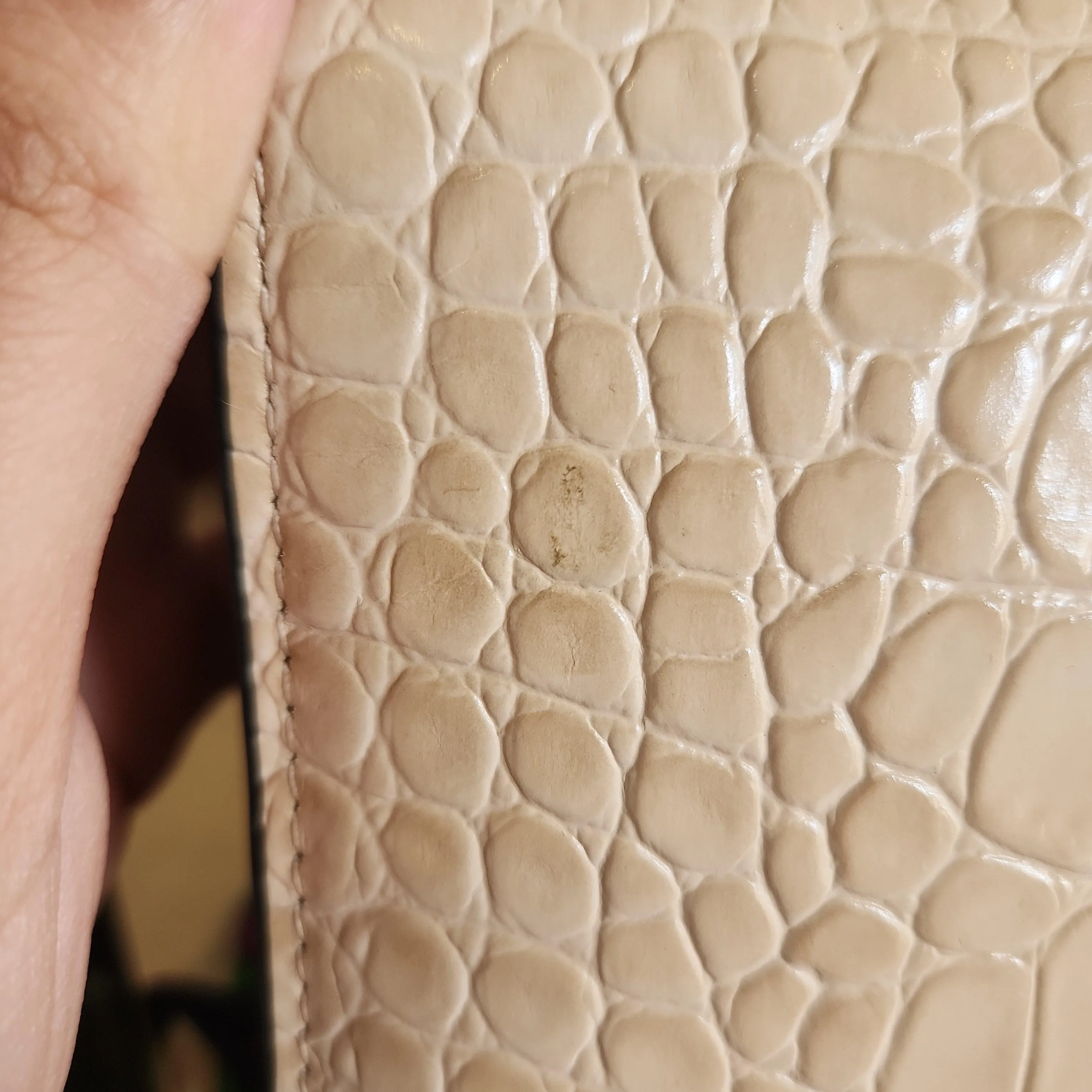 Pre-Loved Treasures - Tory Burch Eleanor Embossed Convertible Shoulder Bag