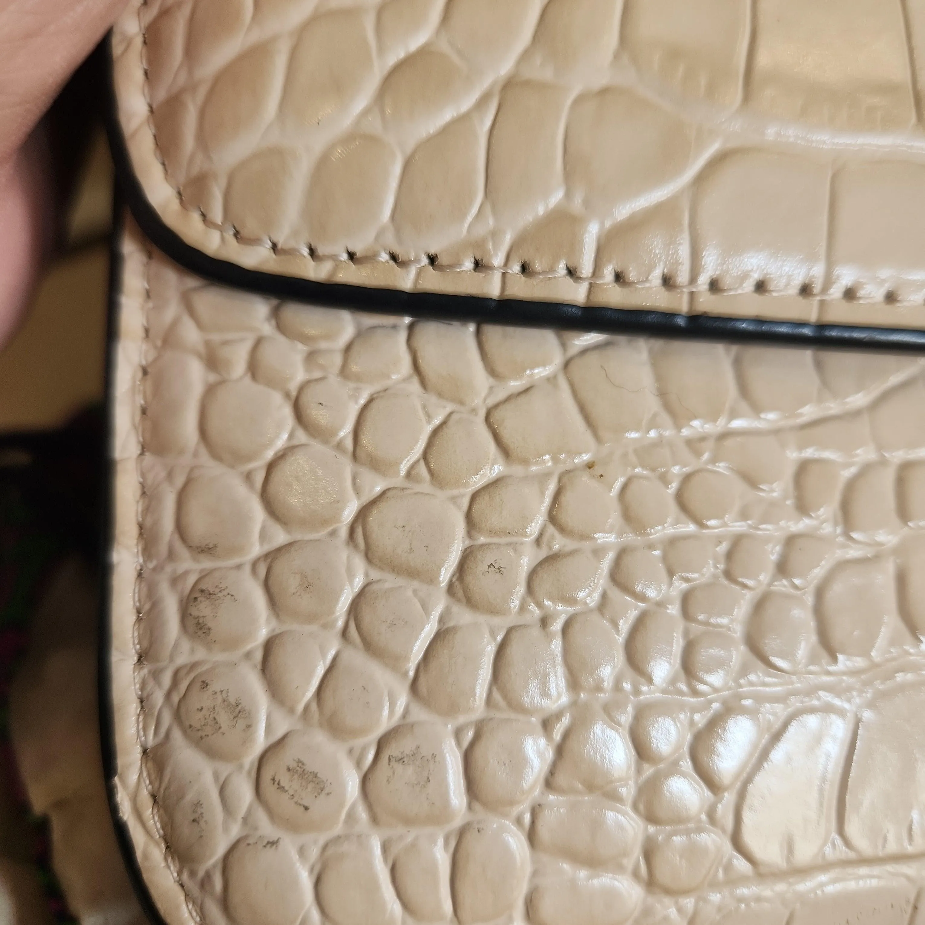 Pre-Loved Treasures - Tory Burch Eleanor Embossed Convertible Shoulder Bag