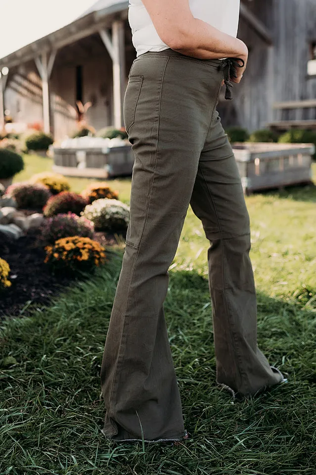 Pull on Flare Fit Jeans