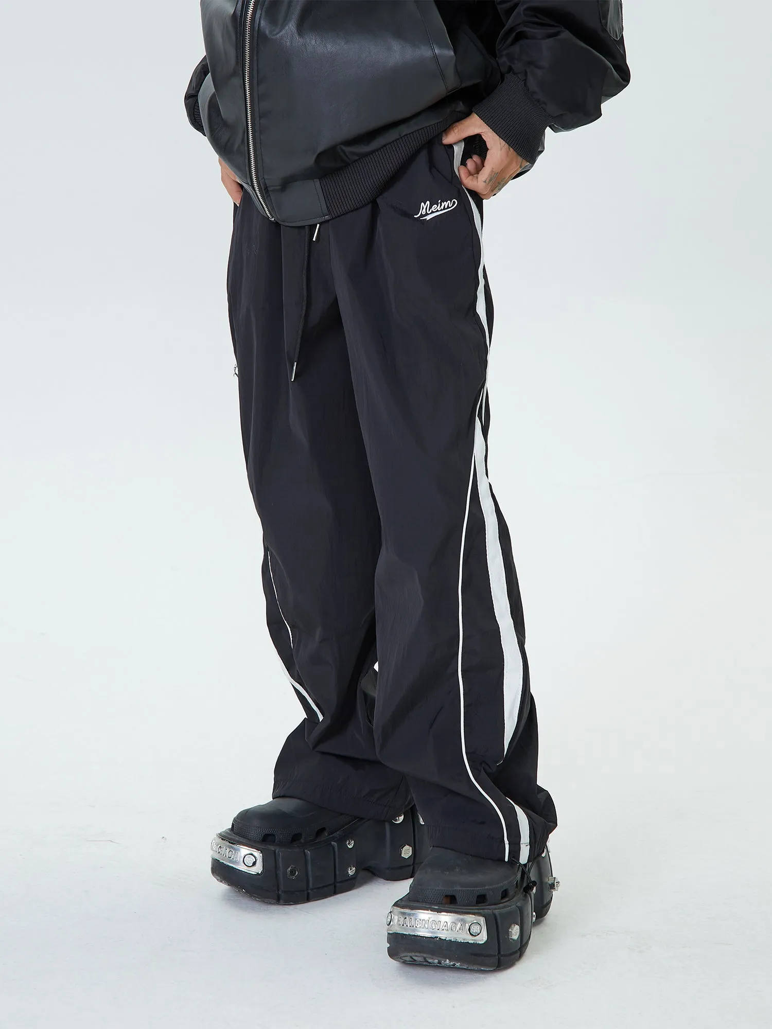 QS233A track pants