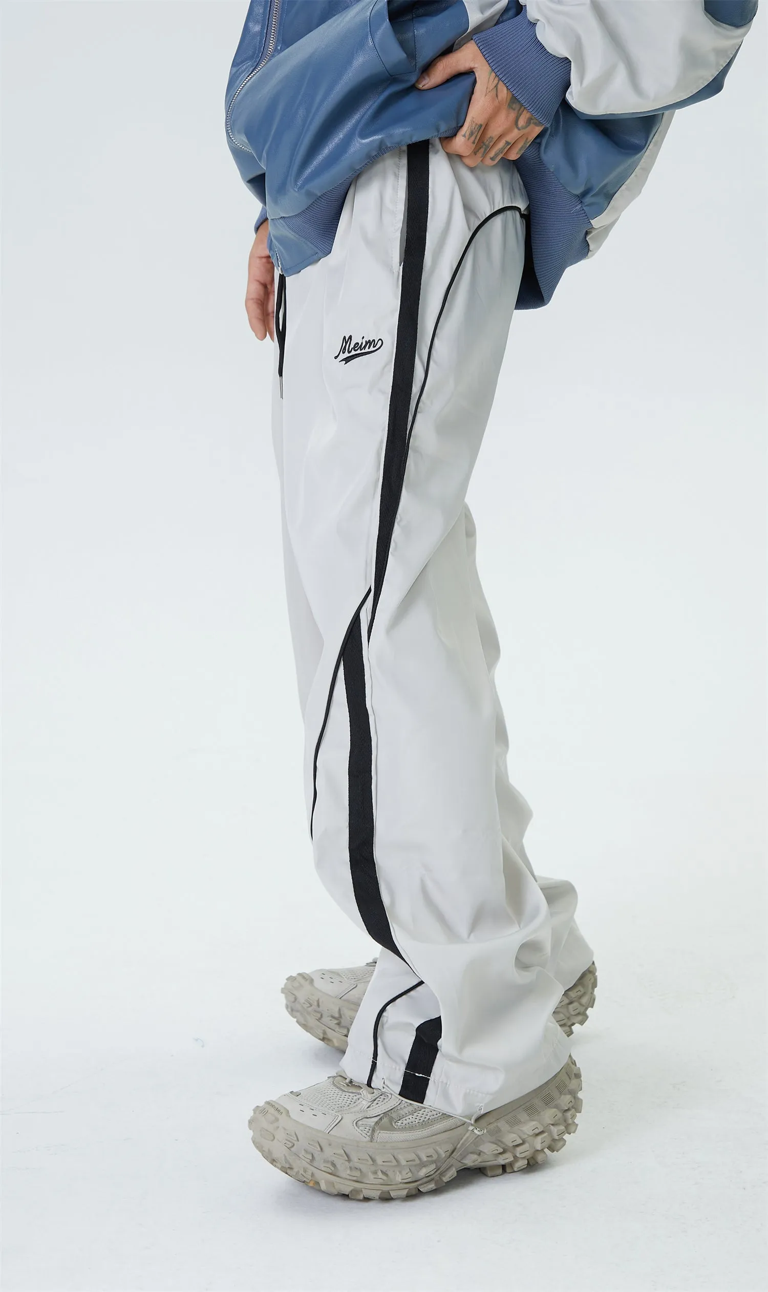 QS233A track pants