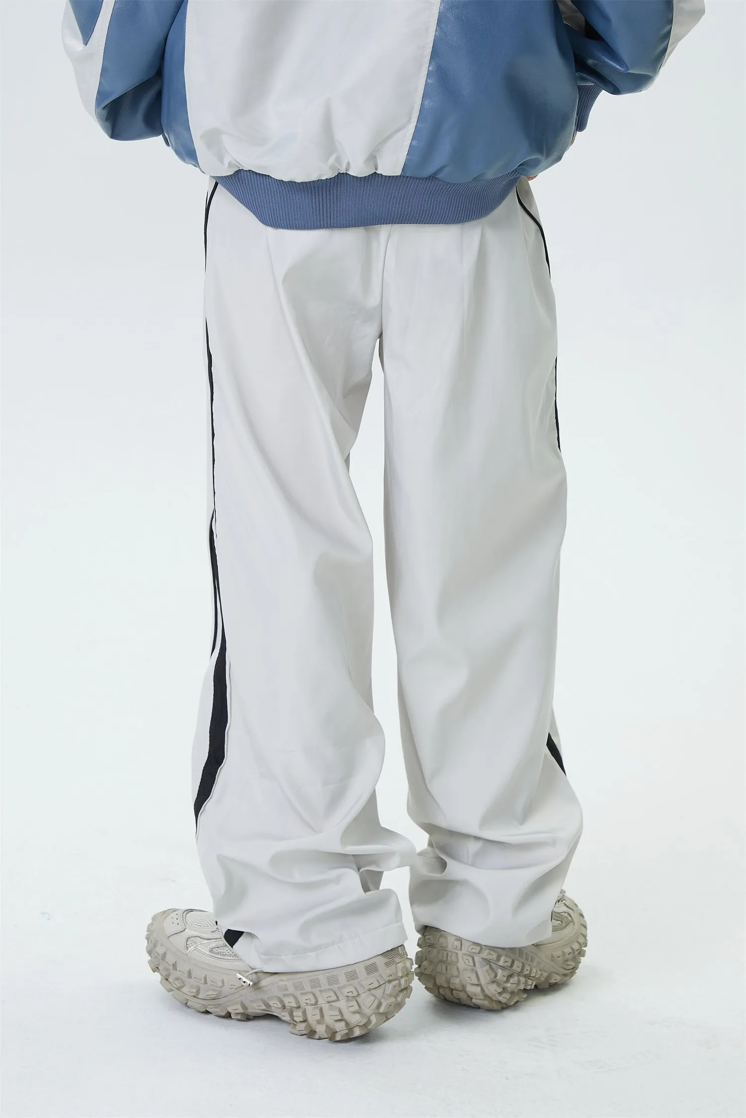 QS233A track pants