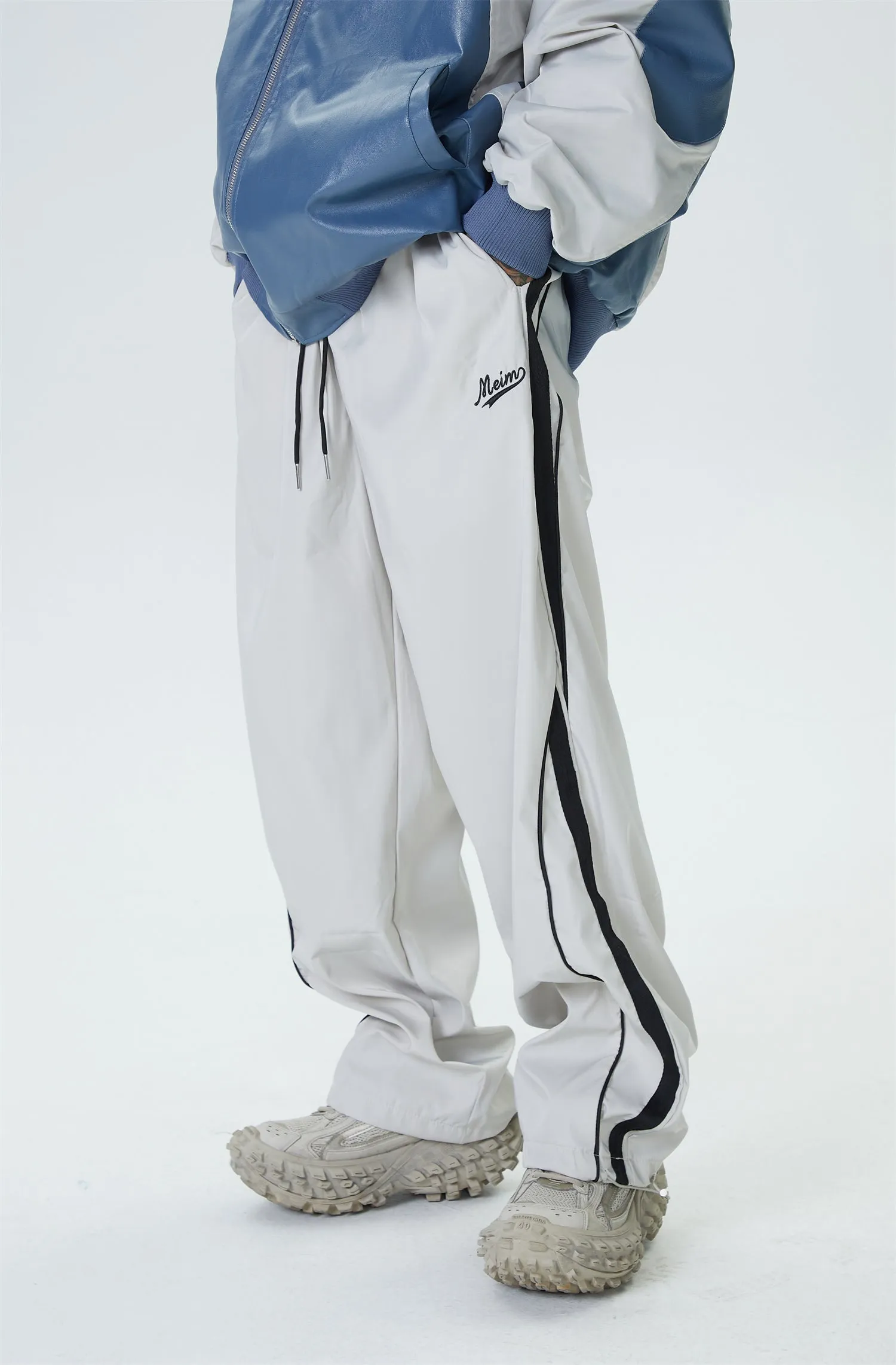 QS233A track pants