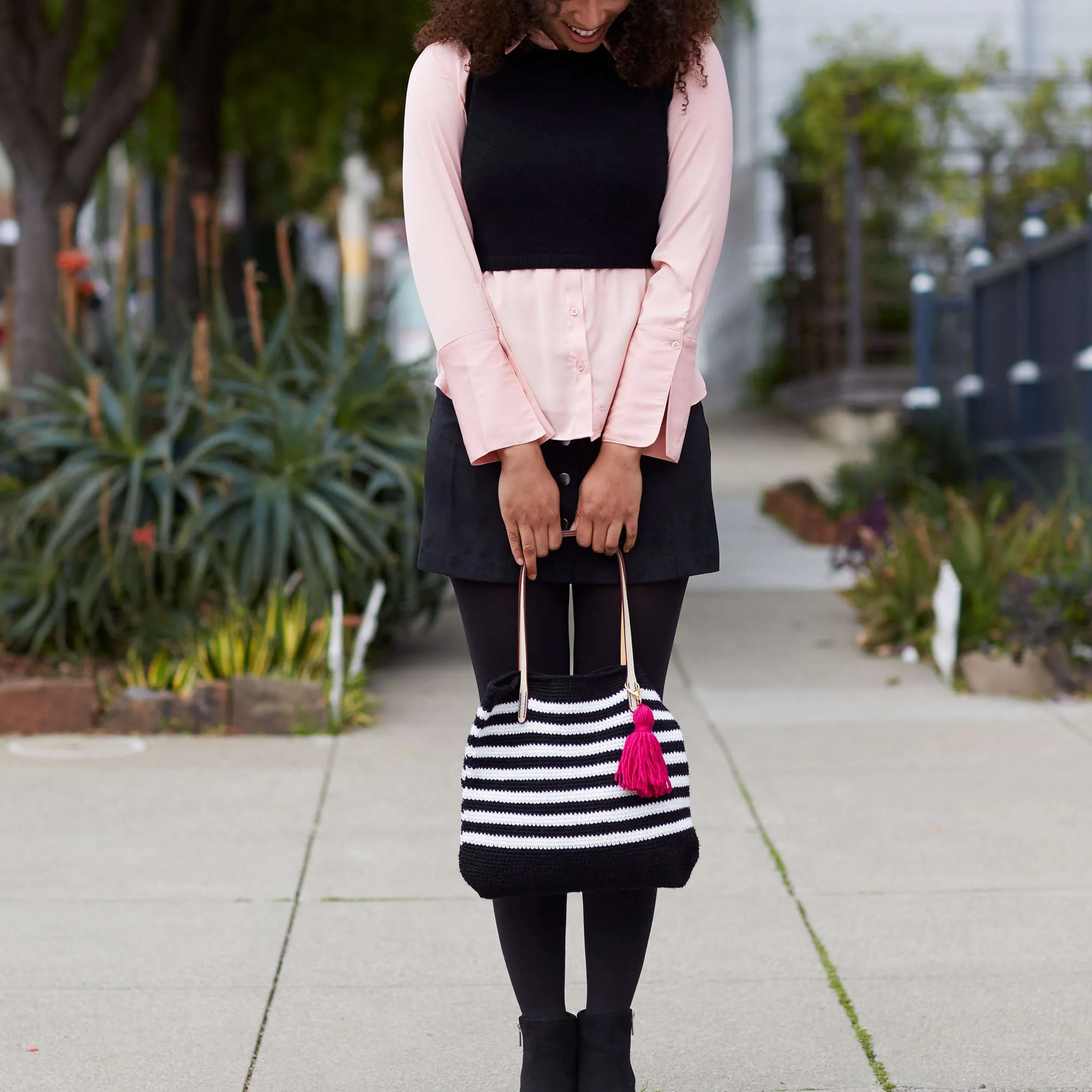 Red Heart Crochet Mod Chic Tote