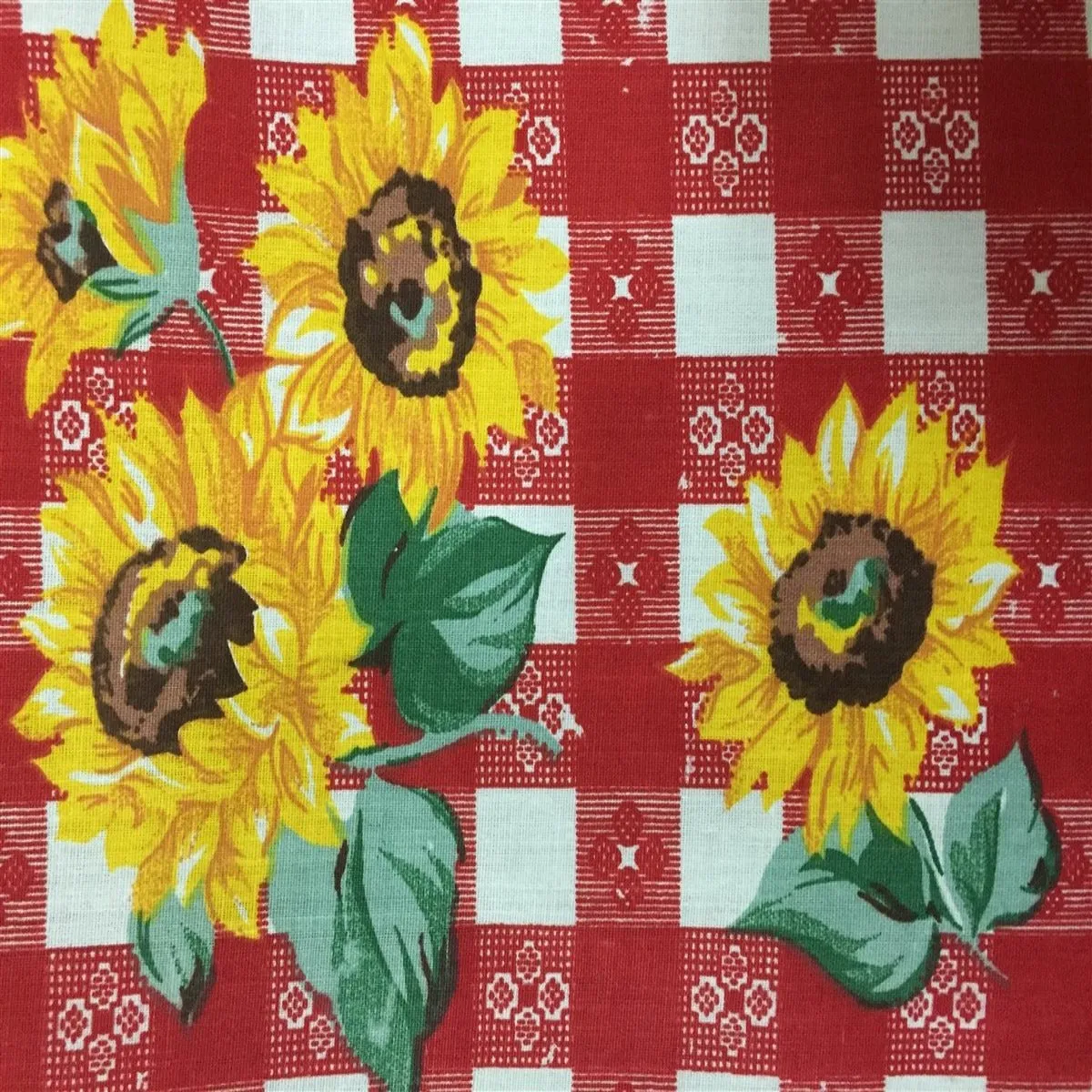 Red Plaid Daisy Print Poly Cotton Fabric