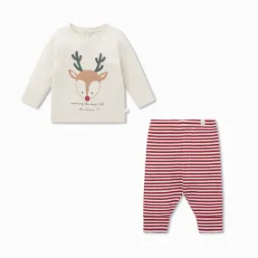 Reindeer Slogan Tee & Ribbed Leggings Outfit