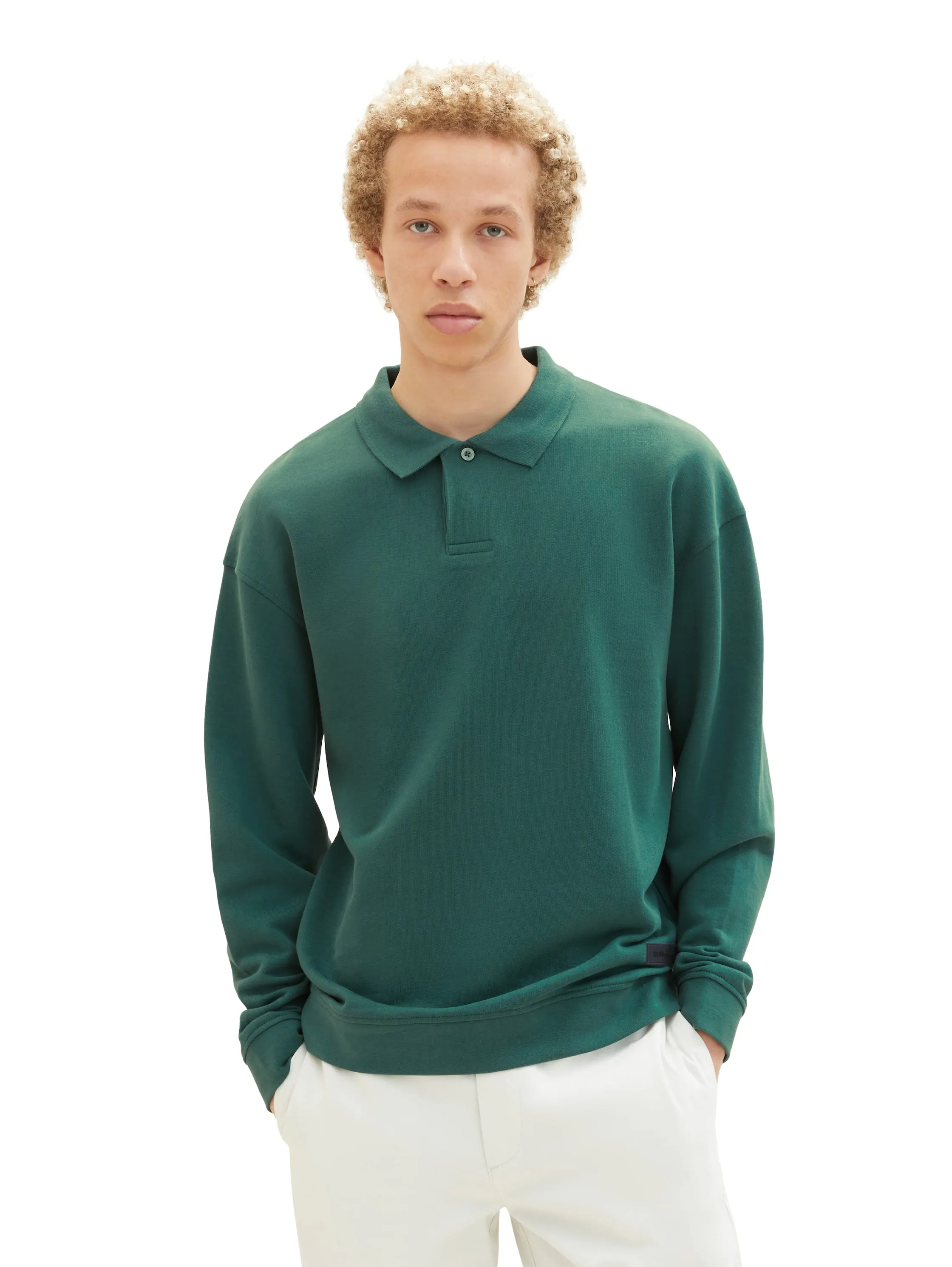 RELAXED SWEATER WITH COLLAR