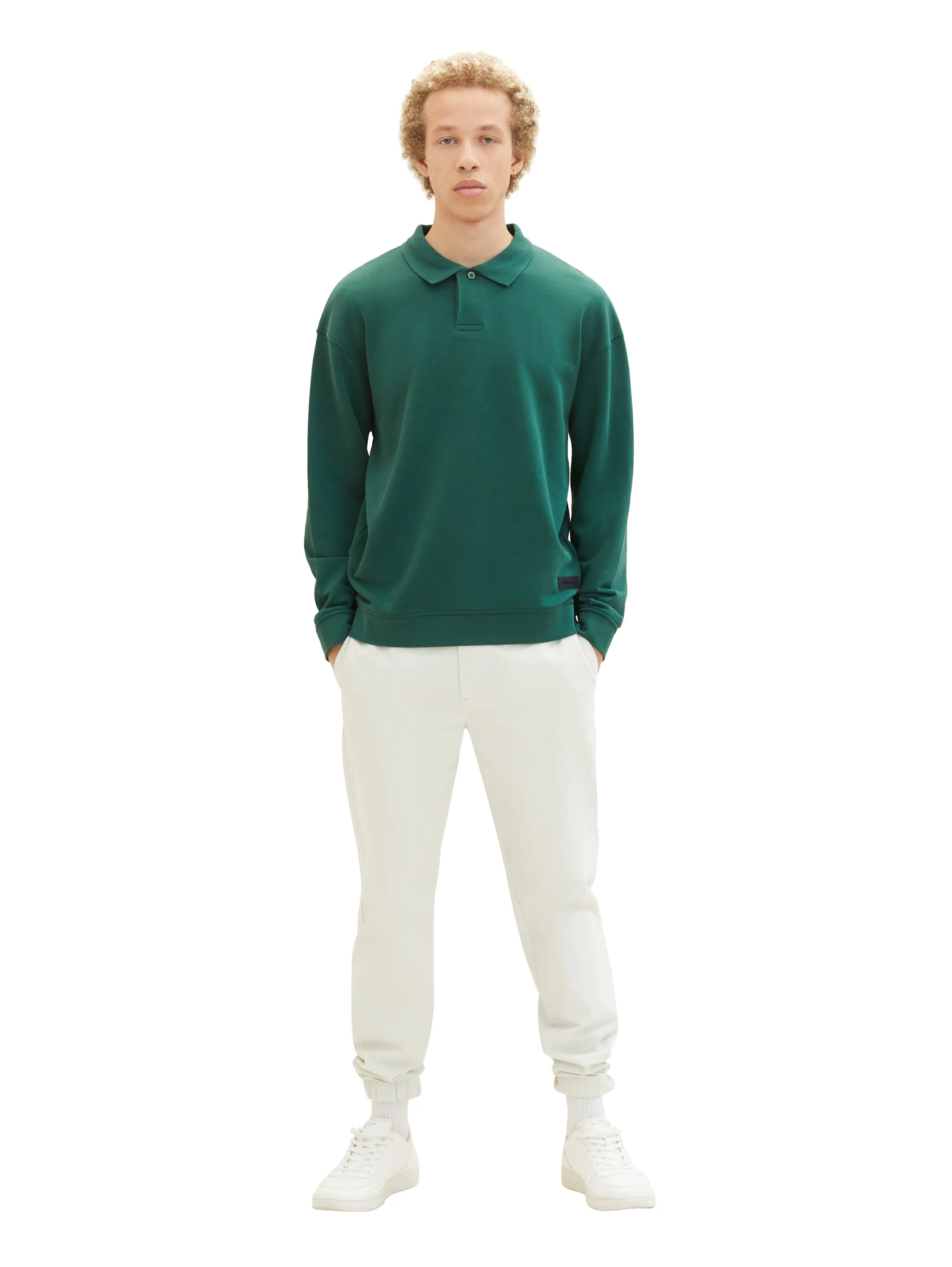 RELAXED SWEATER WITH COLLAR