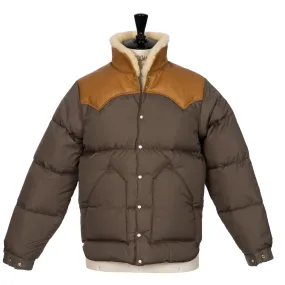 Rocky Mountain Featherbed x MJ: Daunenjacke "Christy Jacket" mit Lammfellkragen