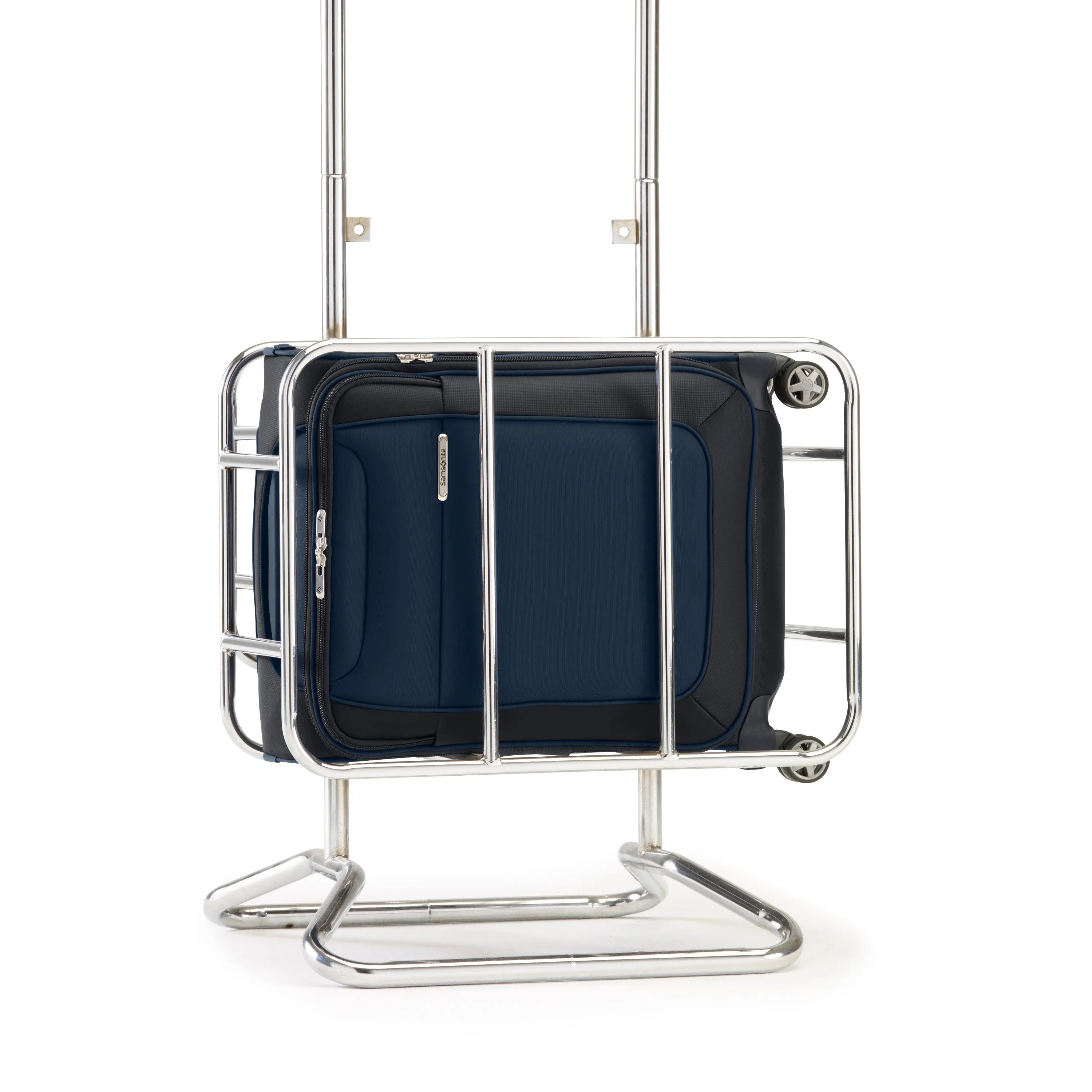 Samsonite D'Lite Spinner Carry-On Luggage