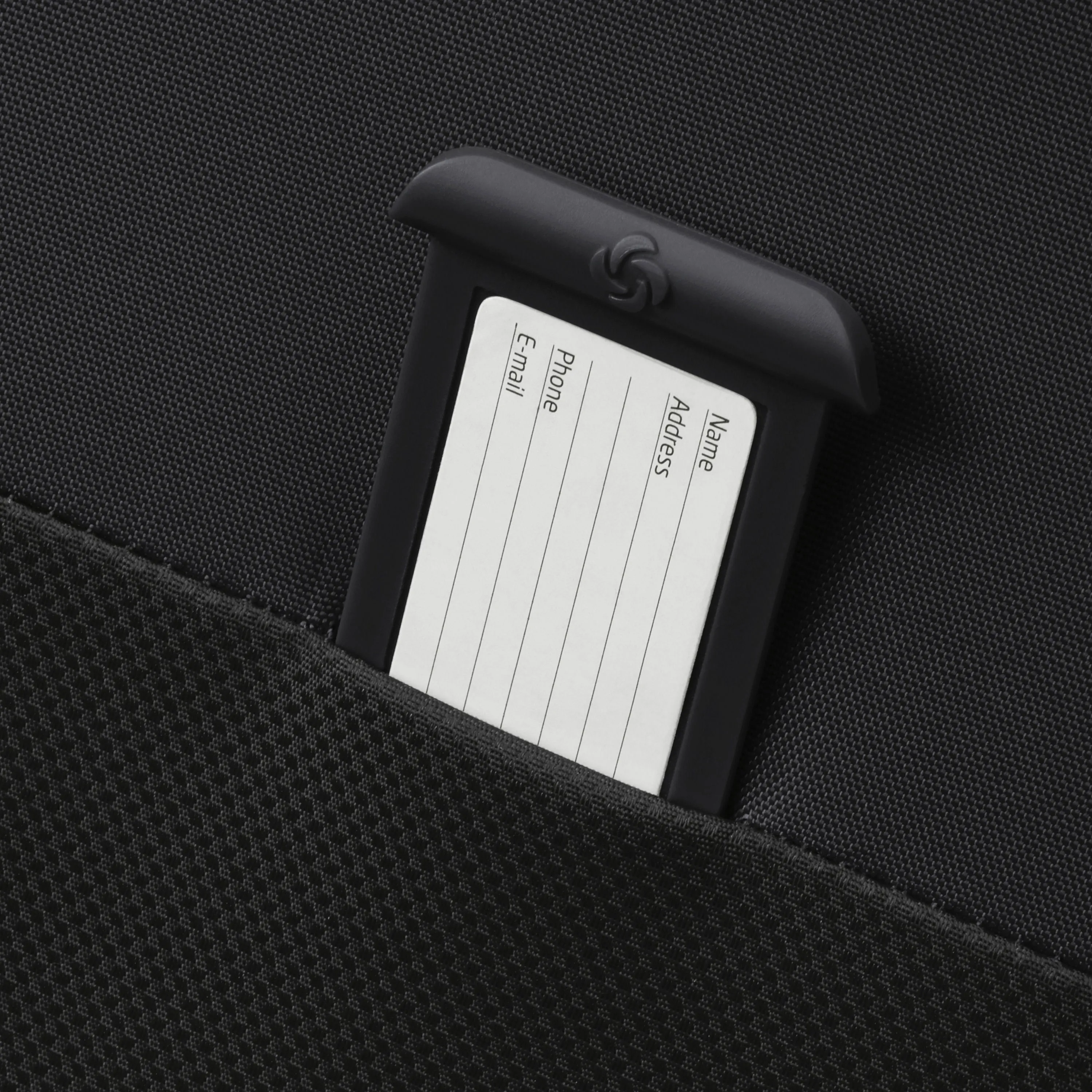 Samsonite D'Lite Spinner Carry-On Luggage