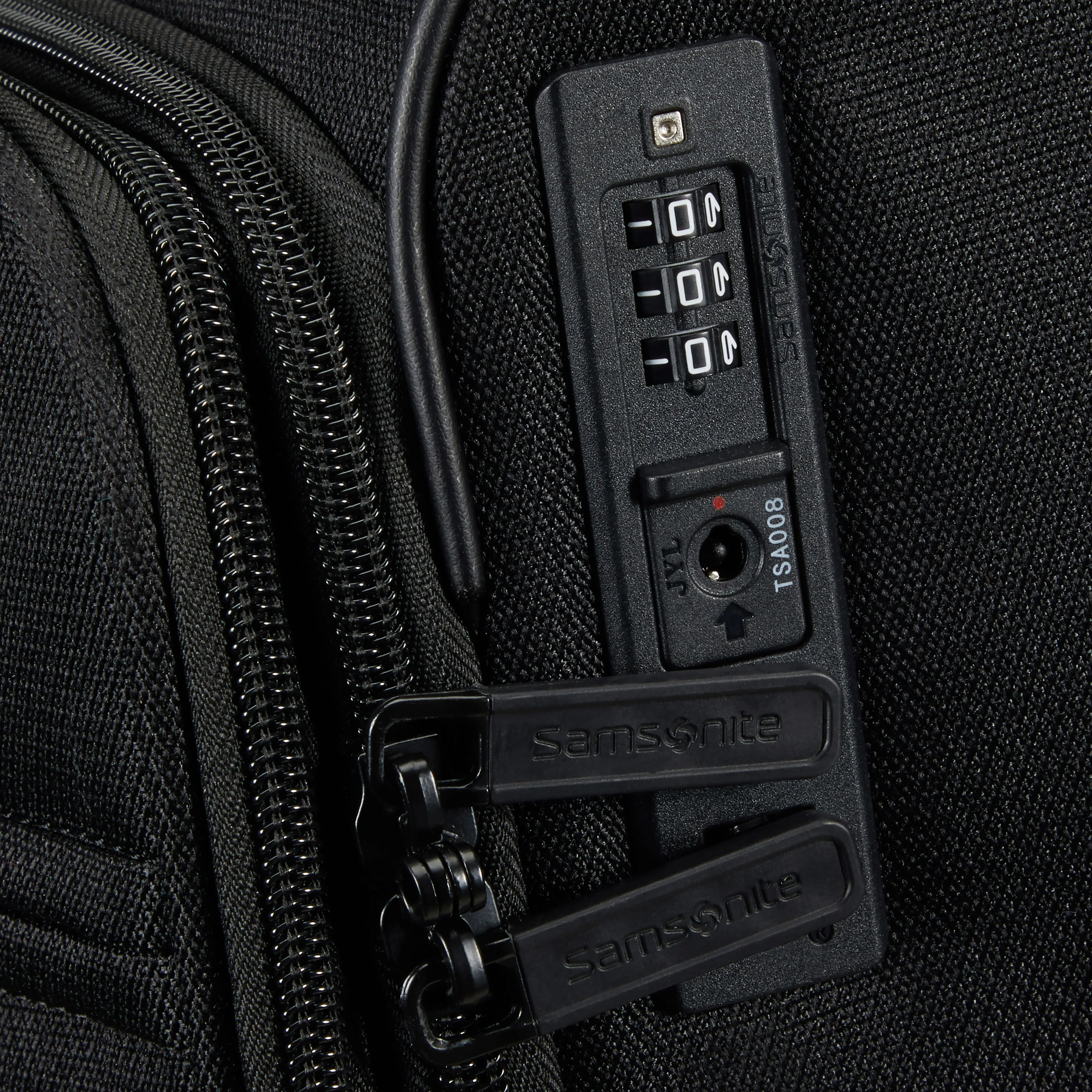 Samsonite Vaycay Spinner Large Expandable Luggage
