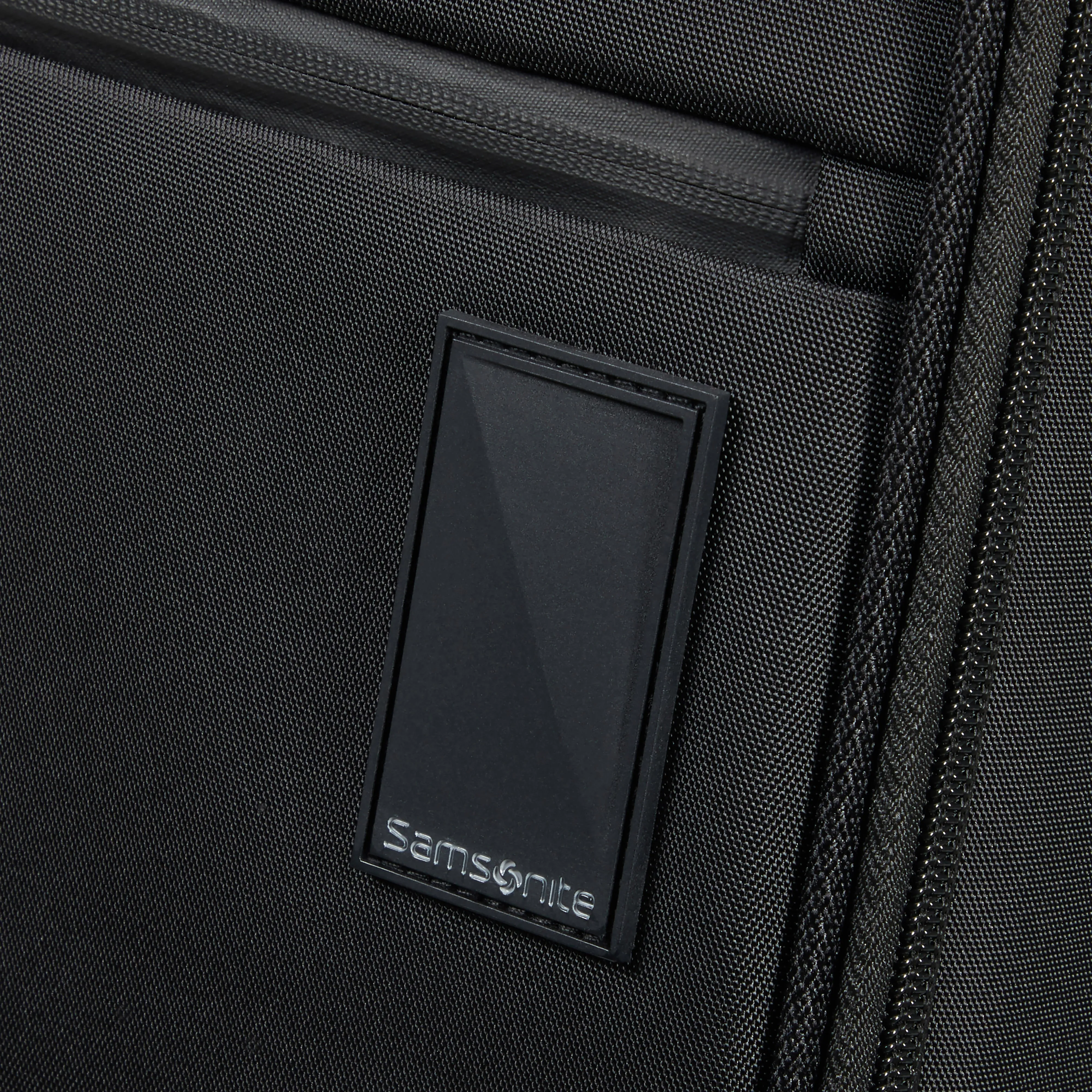 Samsonite Vaycay Spinner Large Expandable Luggage
