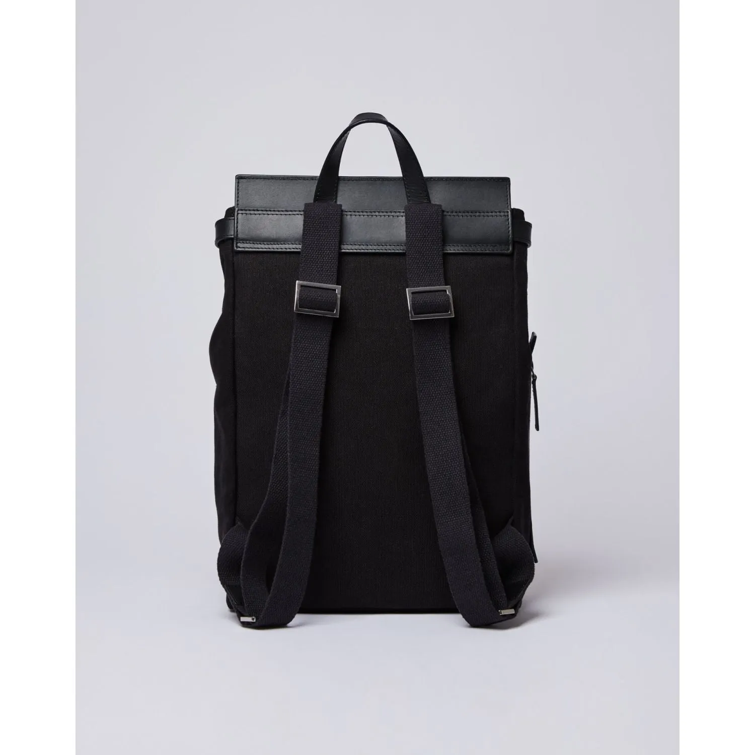 Sandqvist Alva Metal Hook Backpack